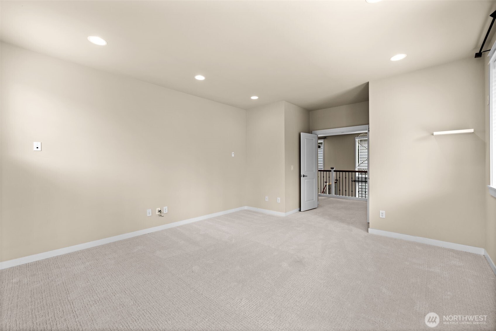 21250 Ne 9th Place Property Photo 32