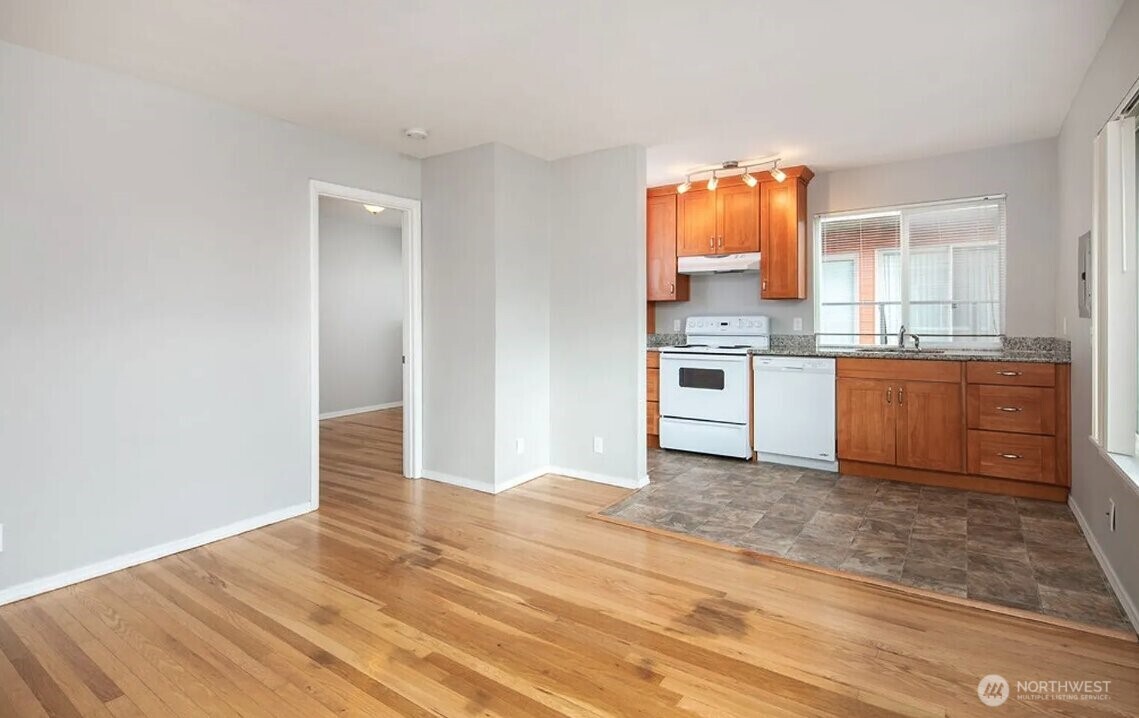 717 3rd Avenue Property Photo 13