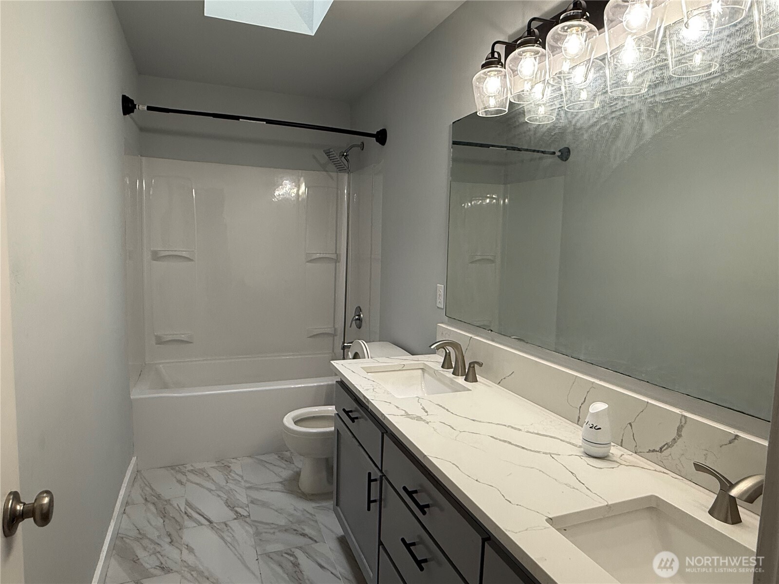 1400 Weaver Way Property Photo 10