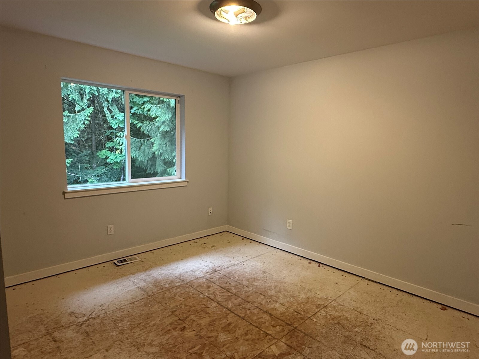 1400 Weaver Way Property Photo 17