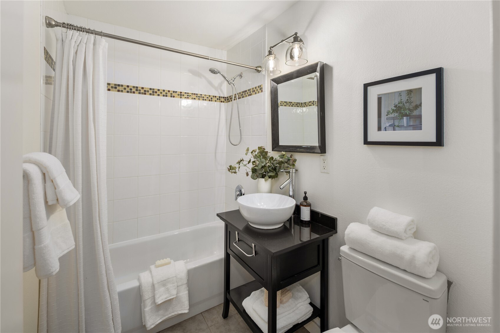 7106 California Avenue 101 Property Photo 11