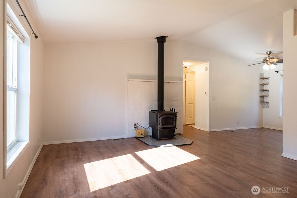 21 Simmons Street Property Photo 4