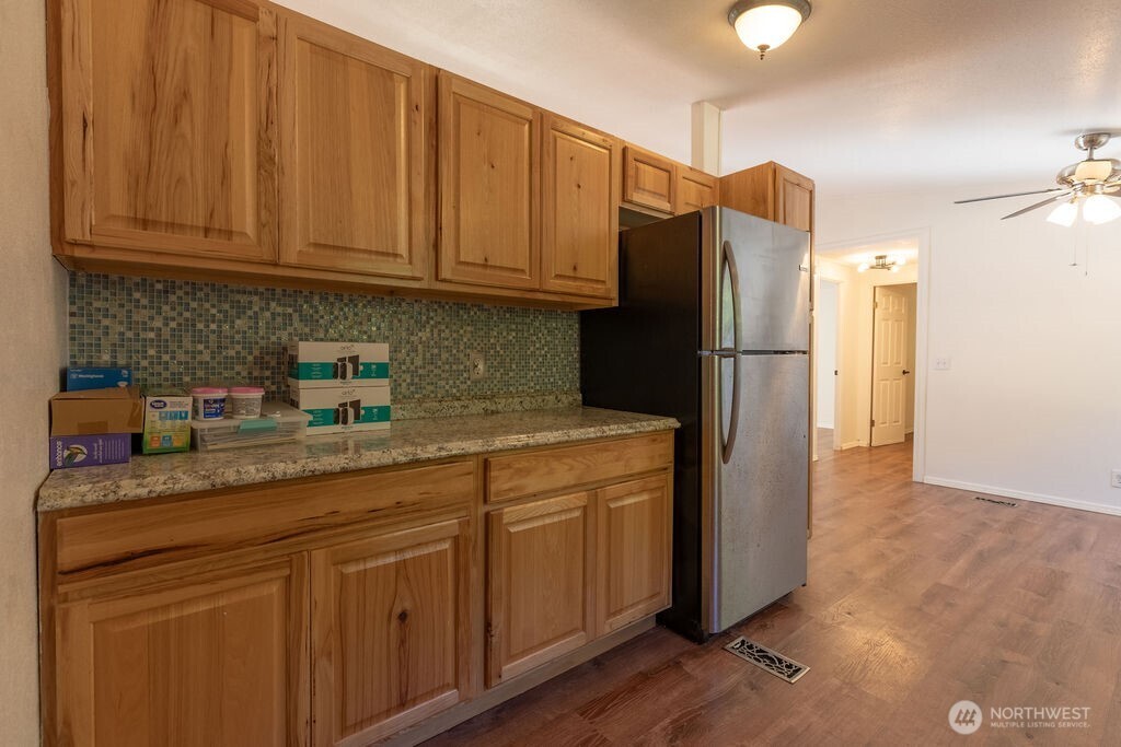21 Simmons Street Property Photo 8