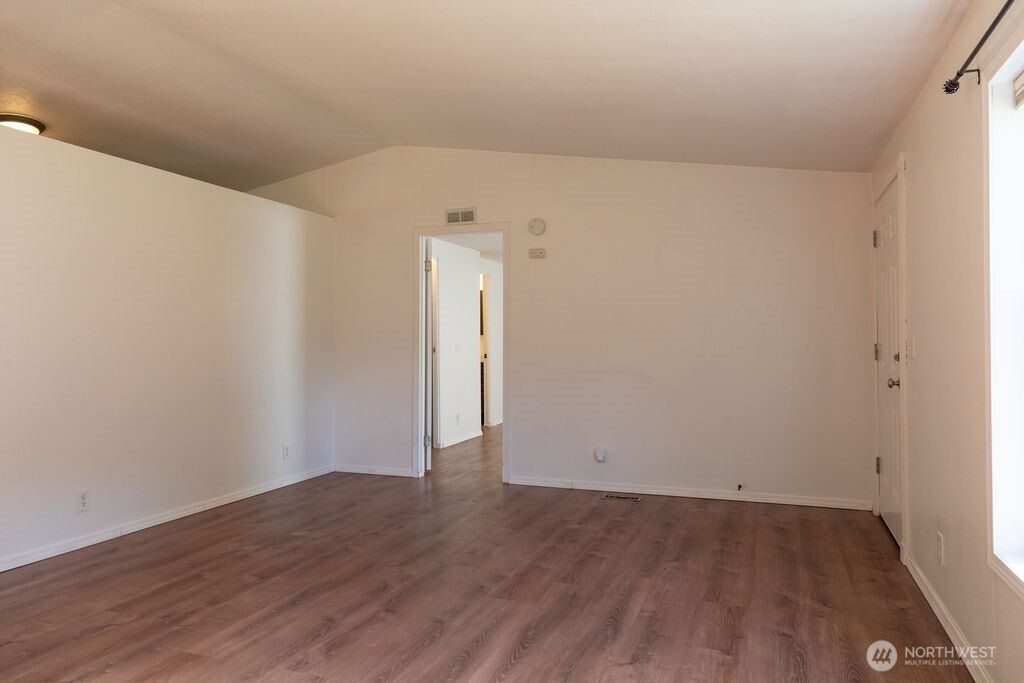 21 Simmons Street Property Photo 14