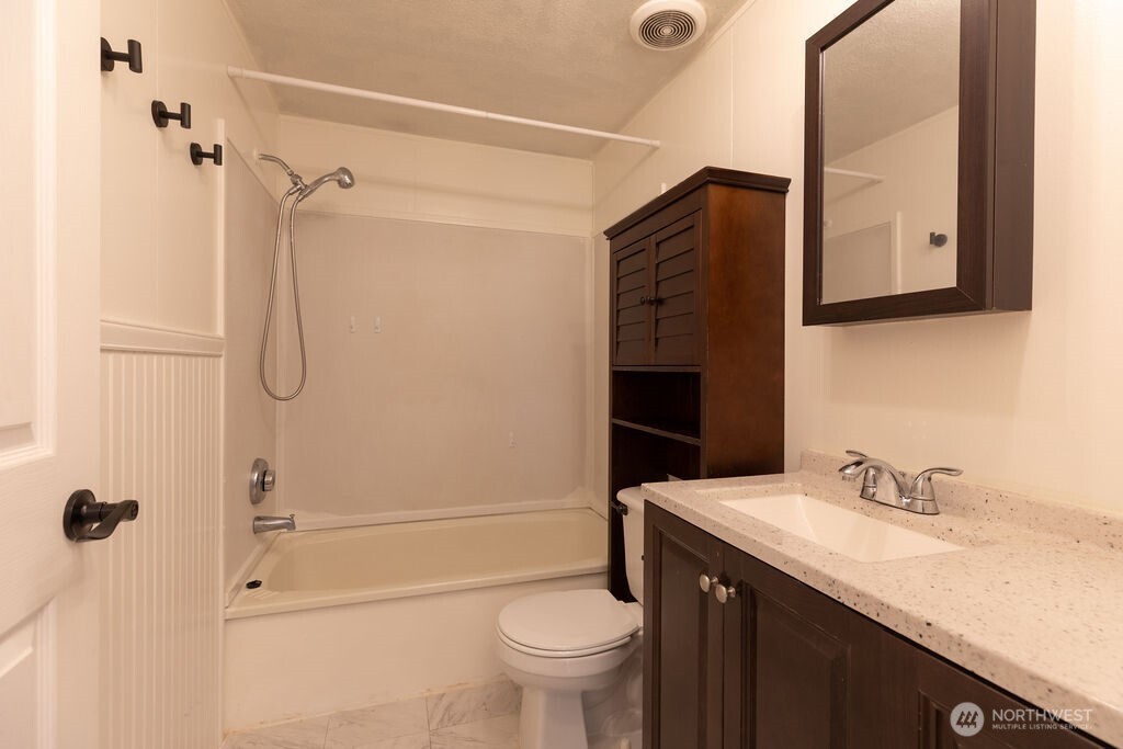 21 Simmons Street Property Photo 22