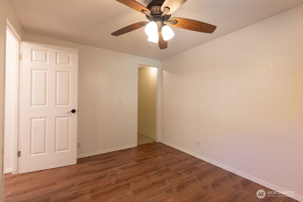 21 Simmons Street Property Photo 29
