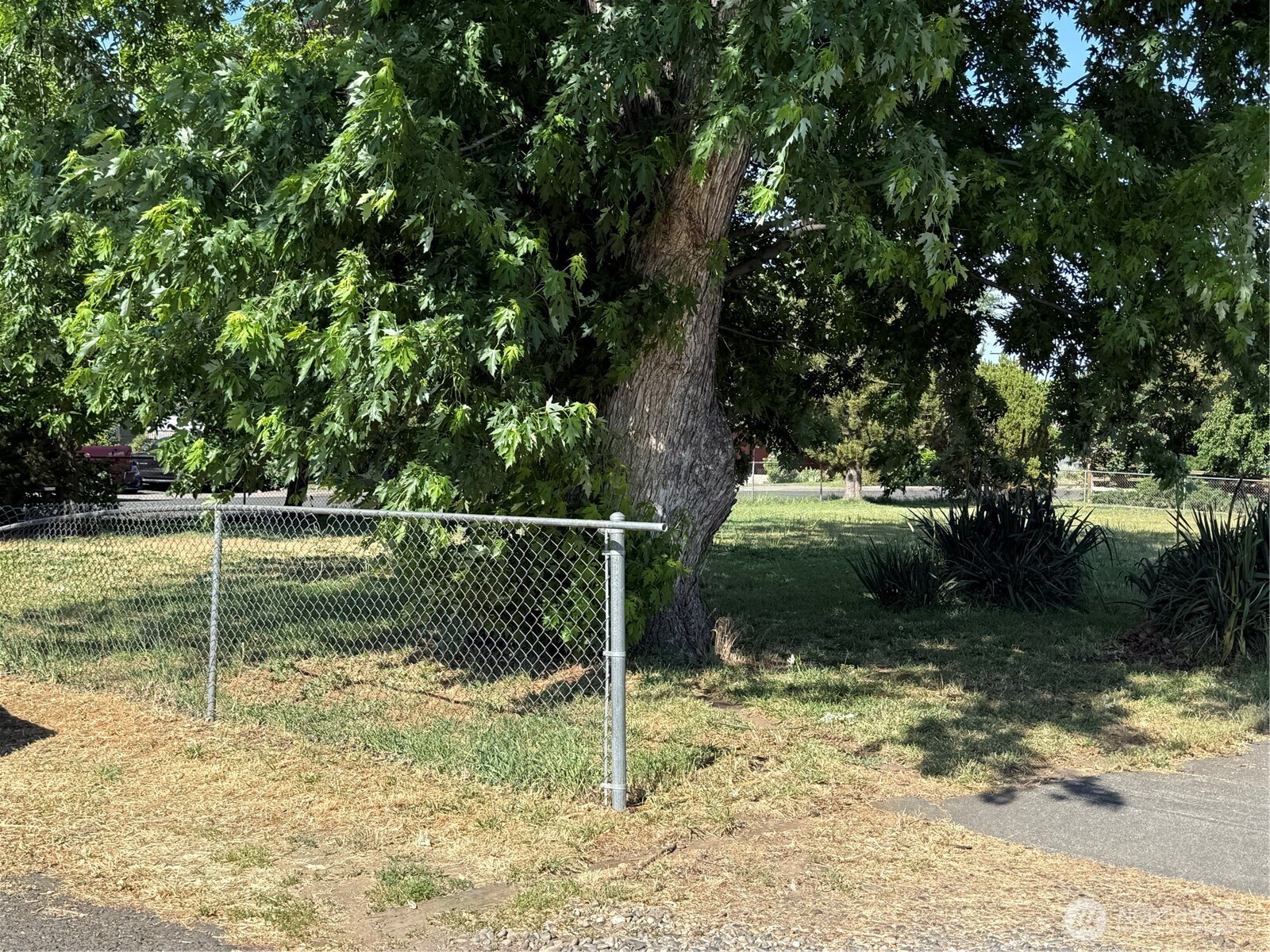1413 Se Central Avenue Property Photo 2