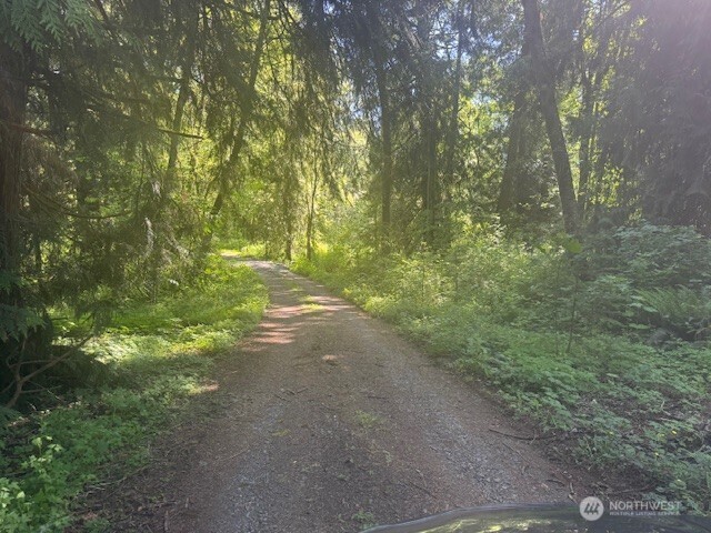692 24 Burchett Road Property Photo 6