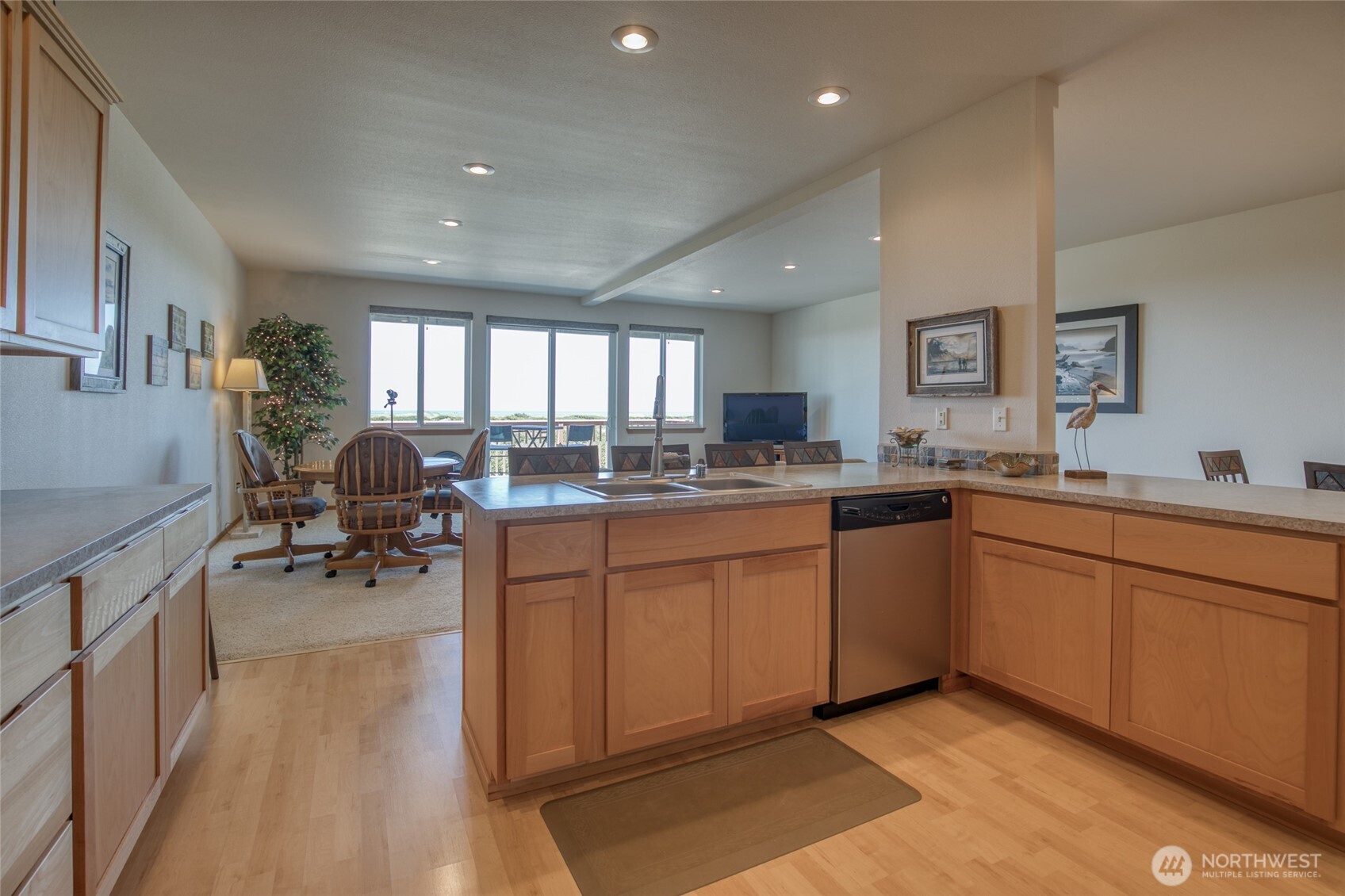 1003 S Sand Dune Avenue C Property Photo 11
