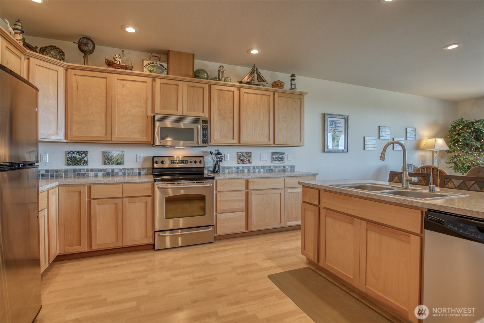 1003 S Sand Dune Avenue C Property Photo 13