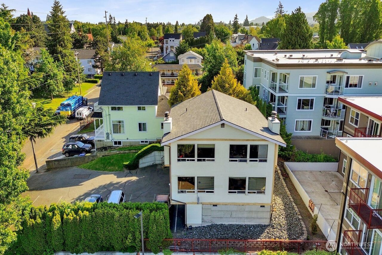 1408 G Street Property Photo 2