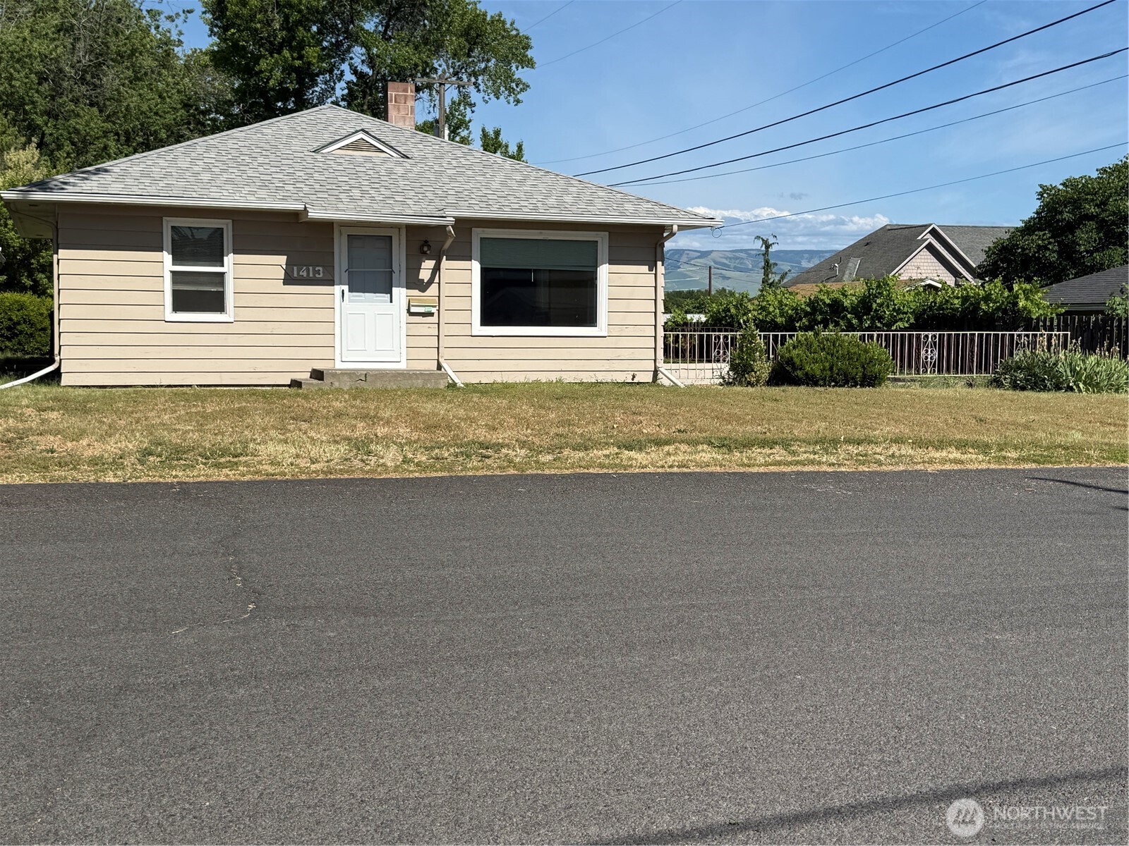 1413 SE Central Avenue Property Photo 1