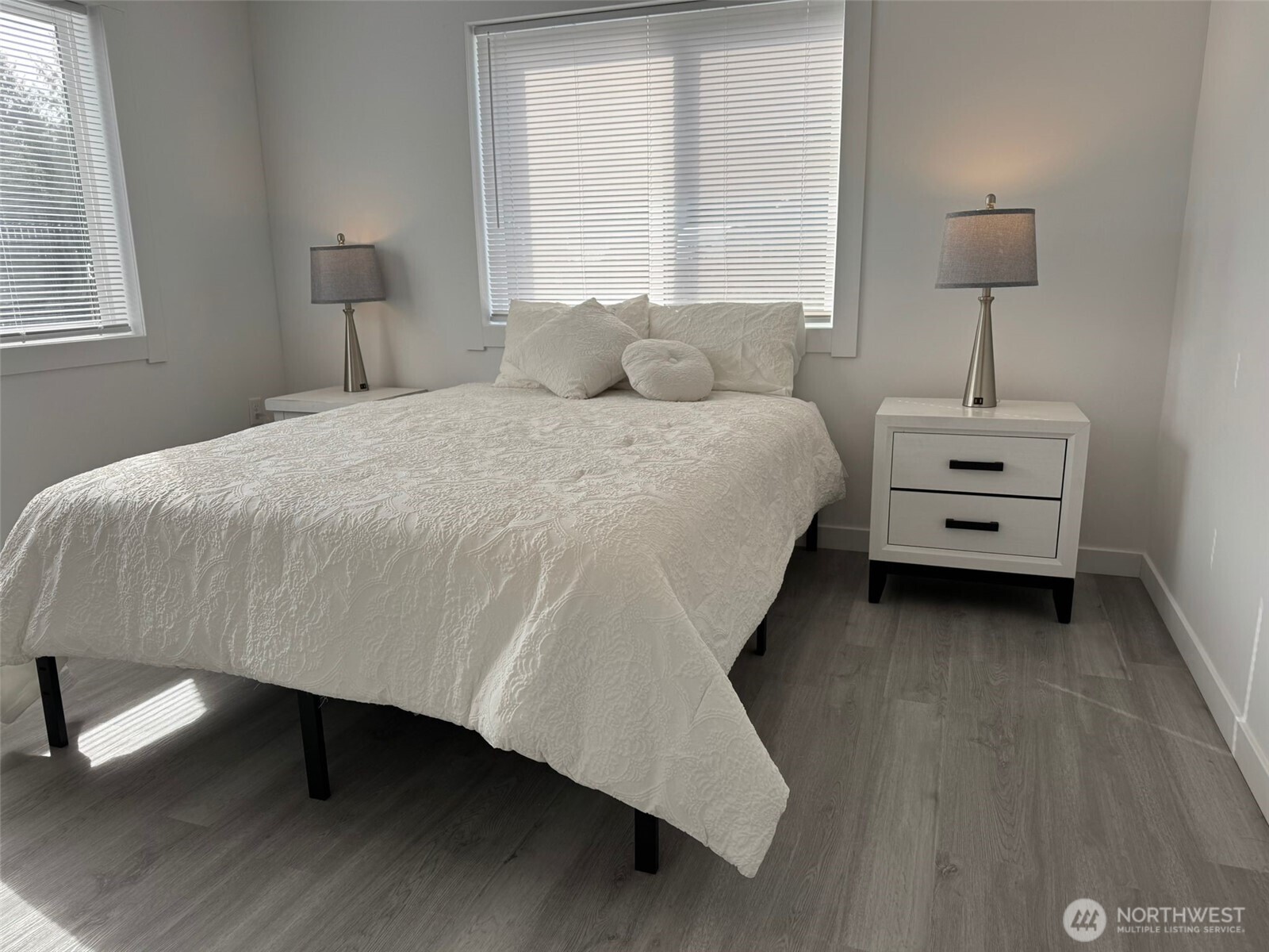 1306 Melbourne Court Property Photo 8
