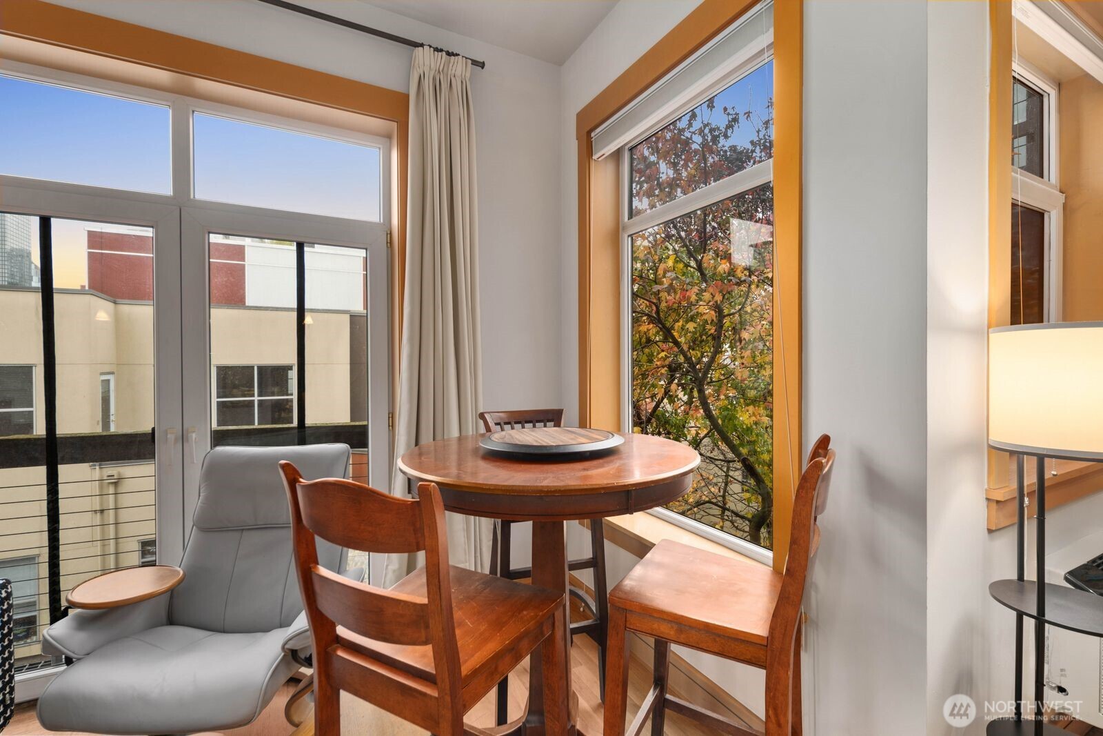81 Vine Street 406 Property Photo 15