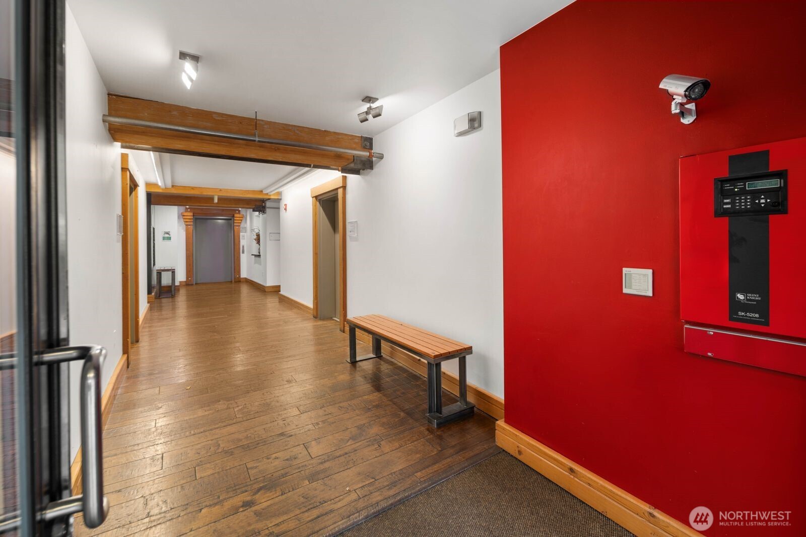 81 Vine Street 406 Property Photo 33