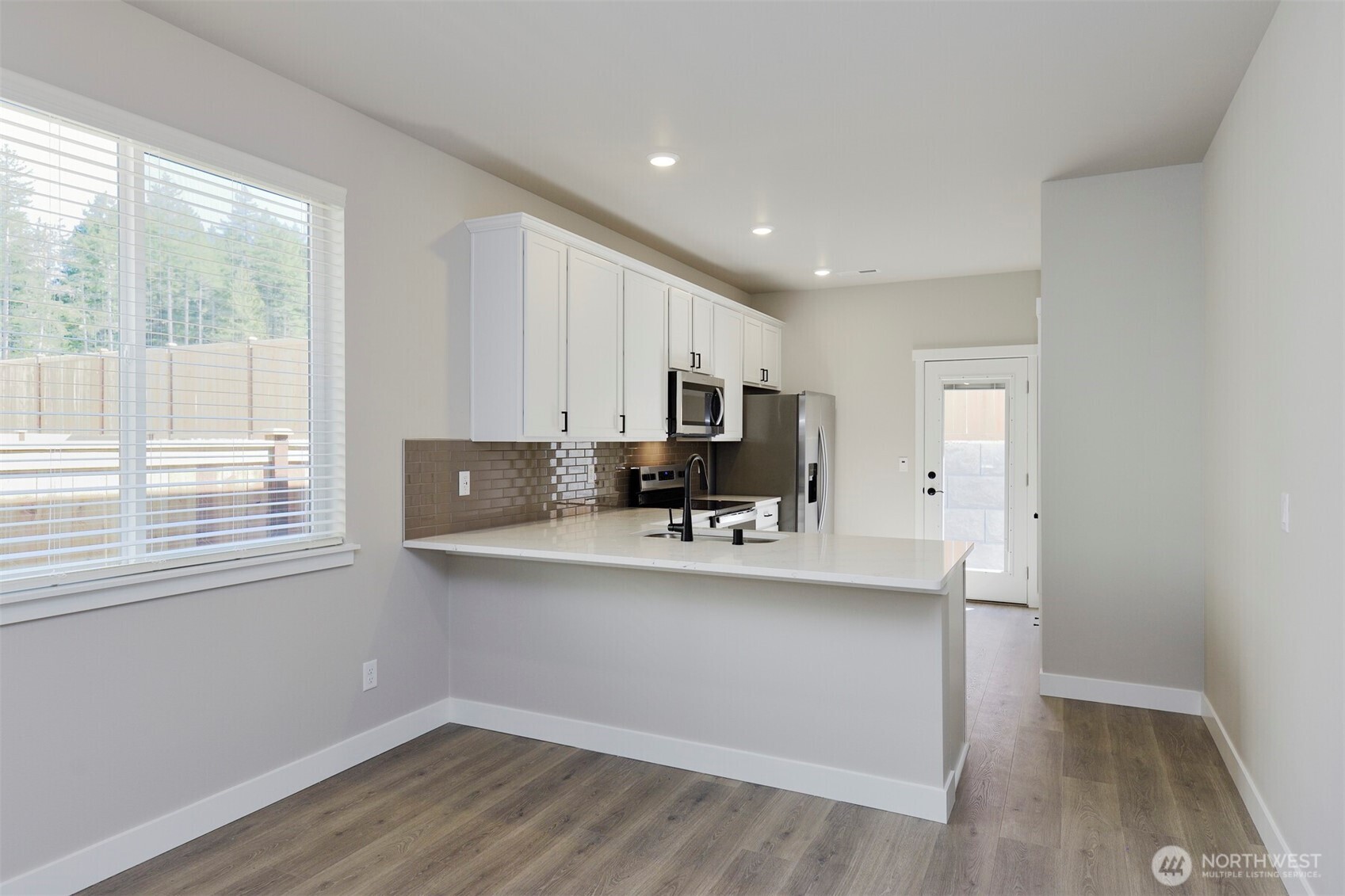 5902 Nw Rhino Way Property Photo 7