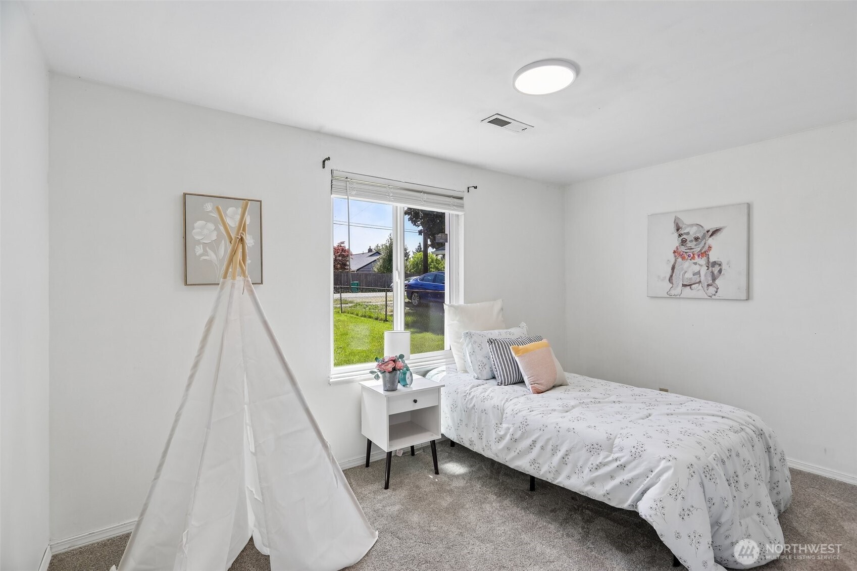 10615 1st Avenue Property Photo 10