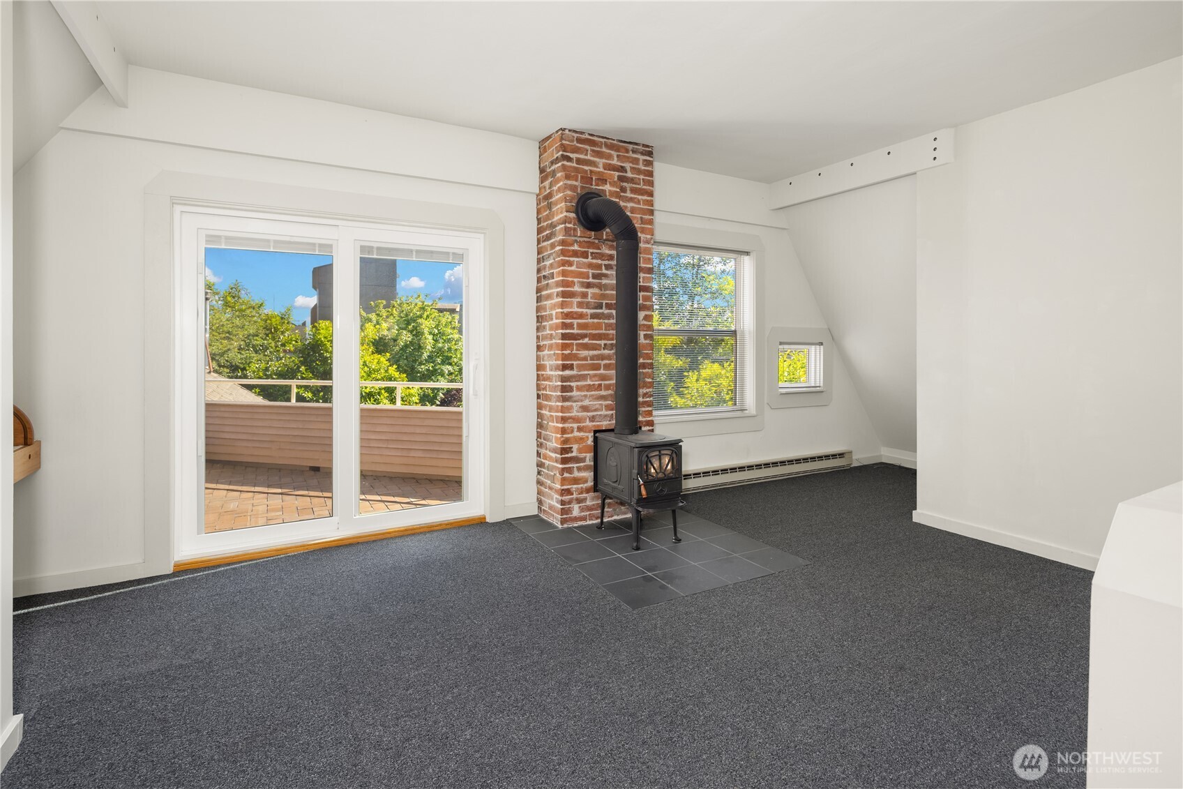 111 W Kinnear Place Property Photo 29