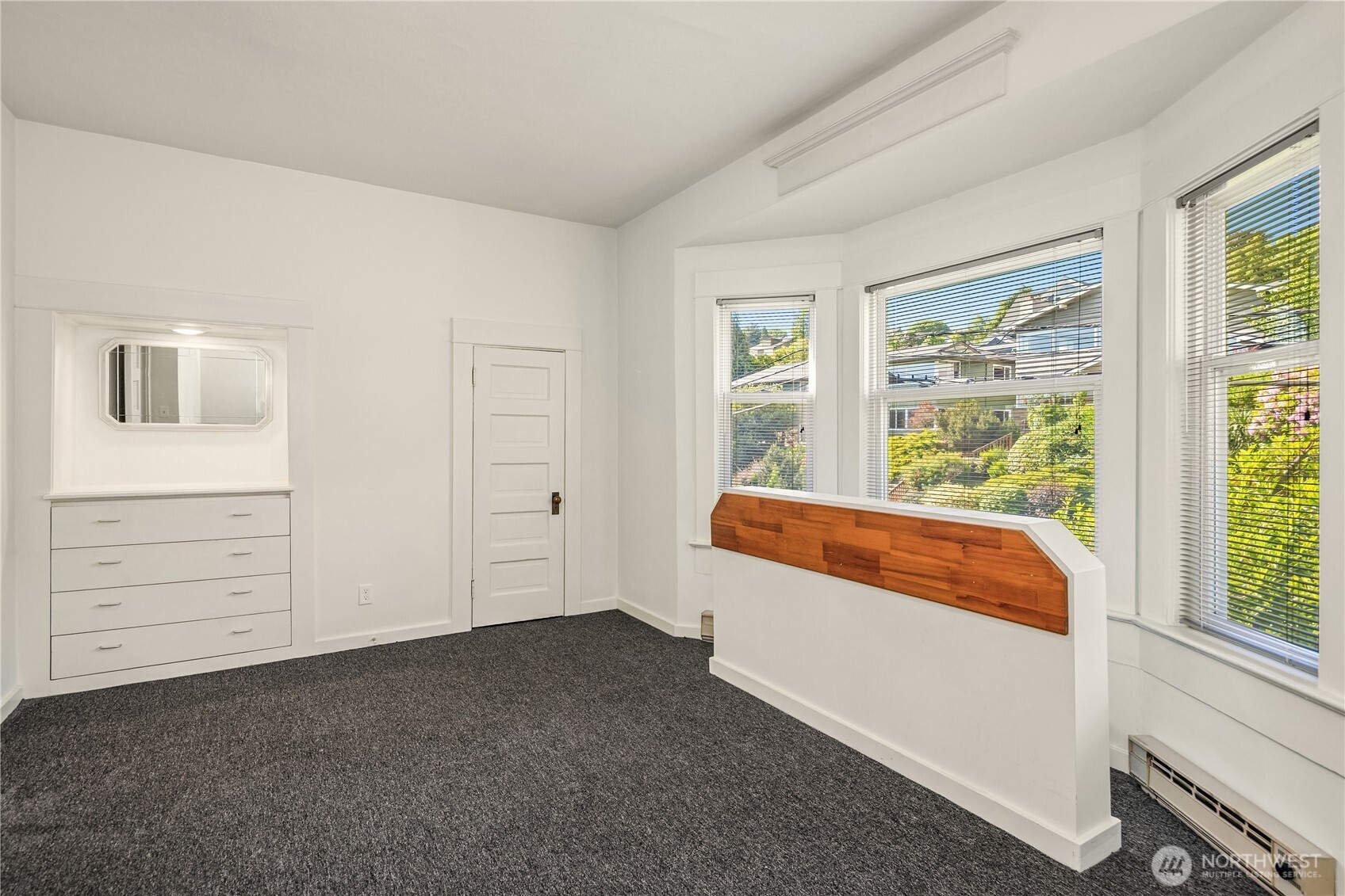 111 W Kinnear Place Property Photo 33
