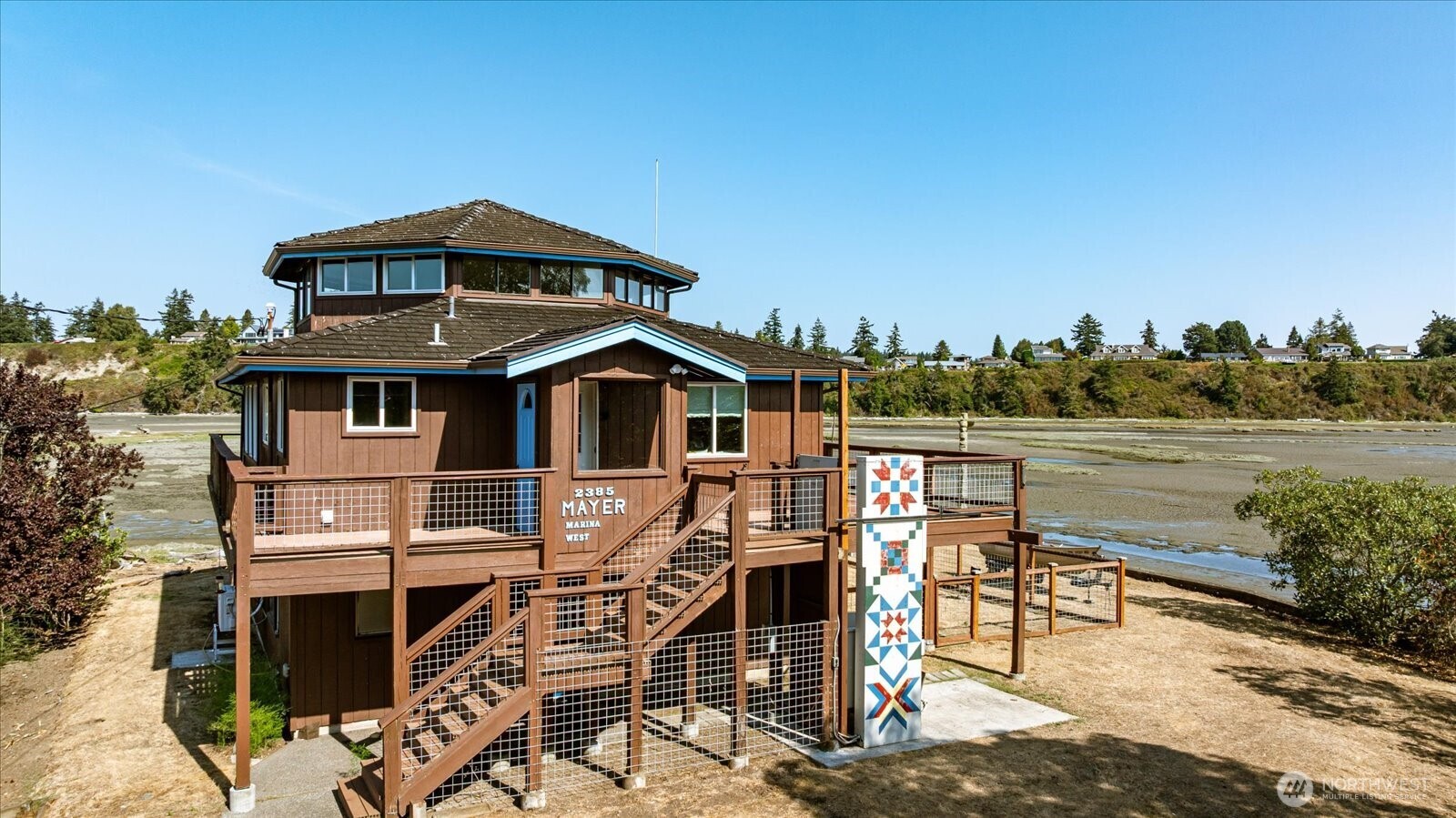 2385 Sunlight Beach Road Property Photo 1