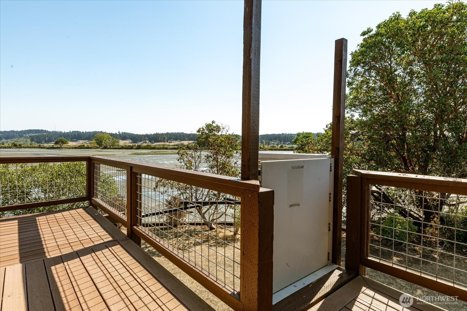 2385 Sunlight Beach Road Property Photo 5