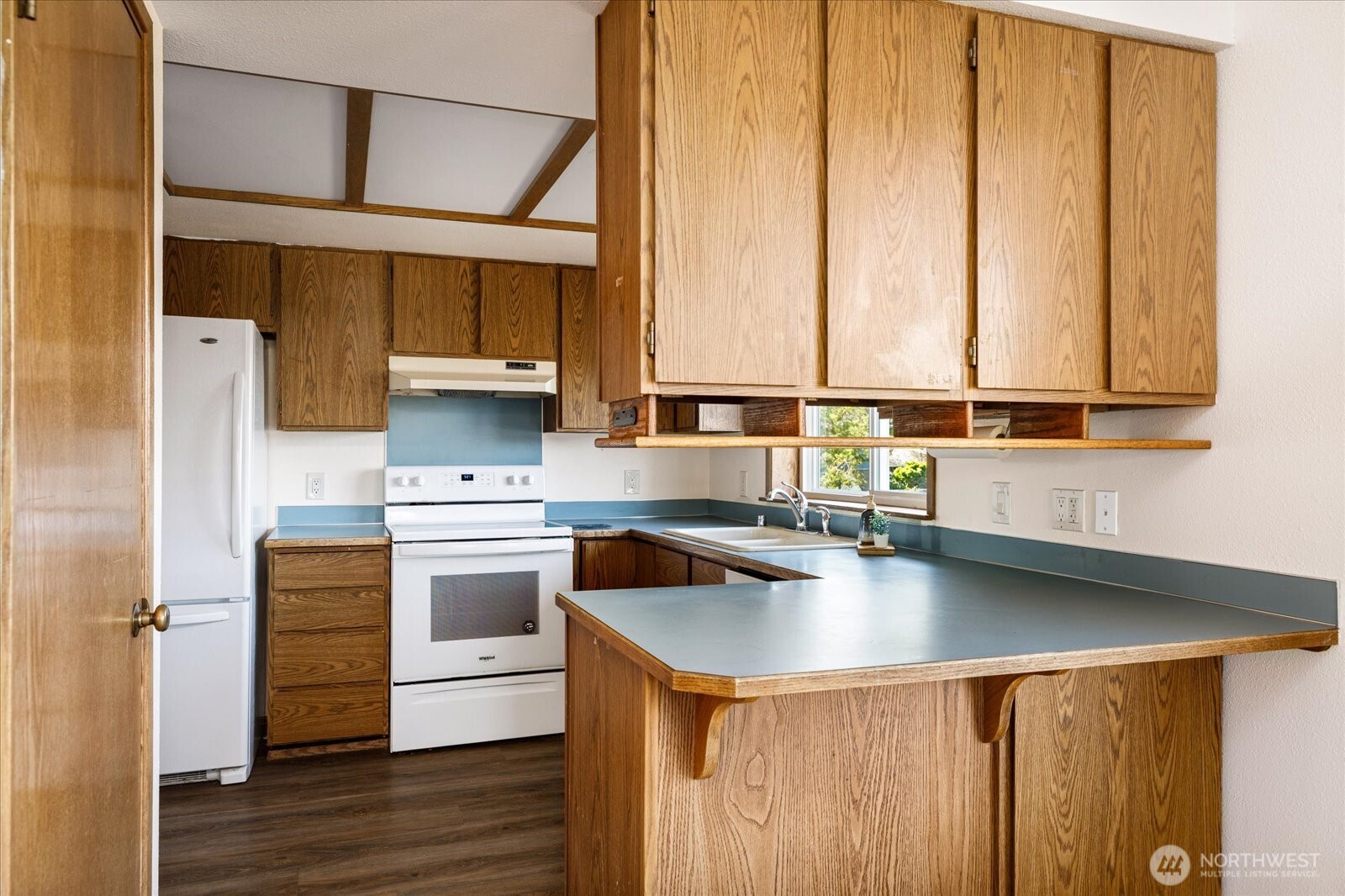 2385 Sunlight Beach Road Property Photo 14