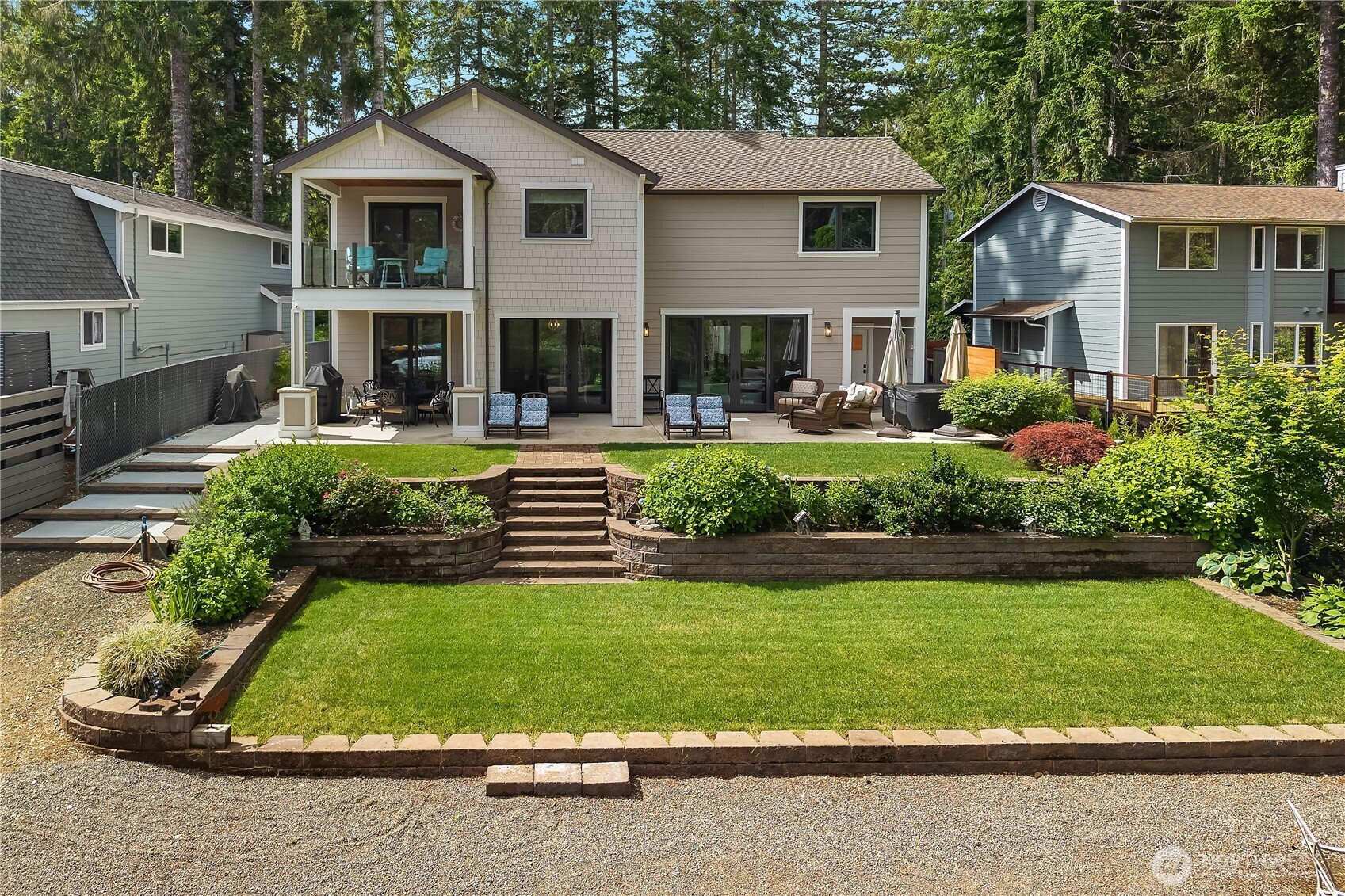 1061 E Ballantrae Drive Property Photo 3