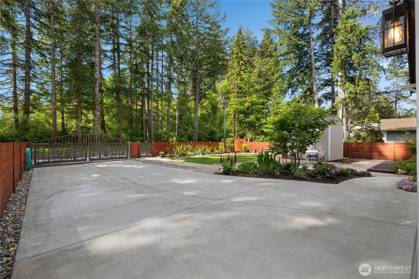 1061 E Ballantrae Drive Property Photo 30