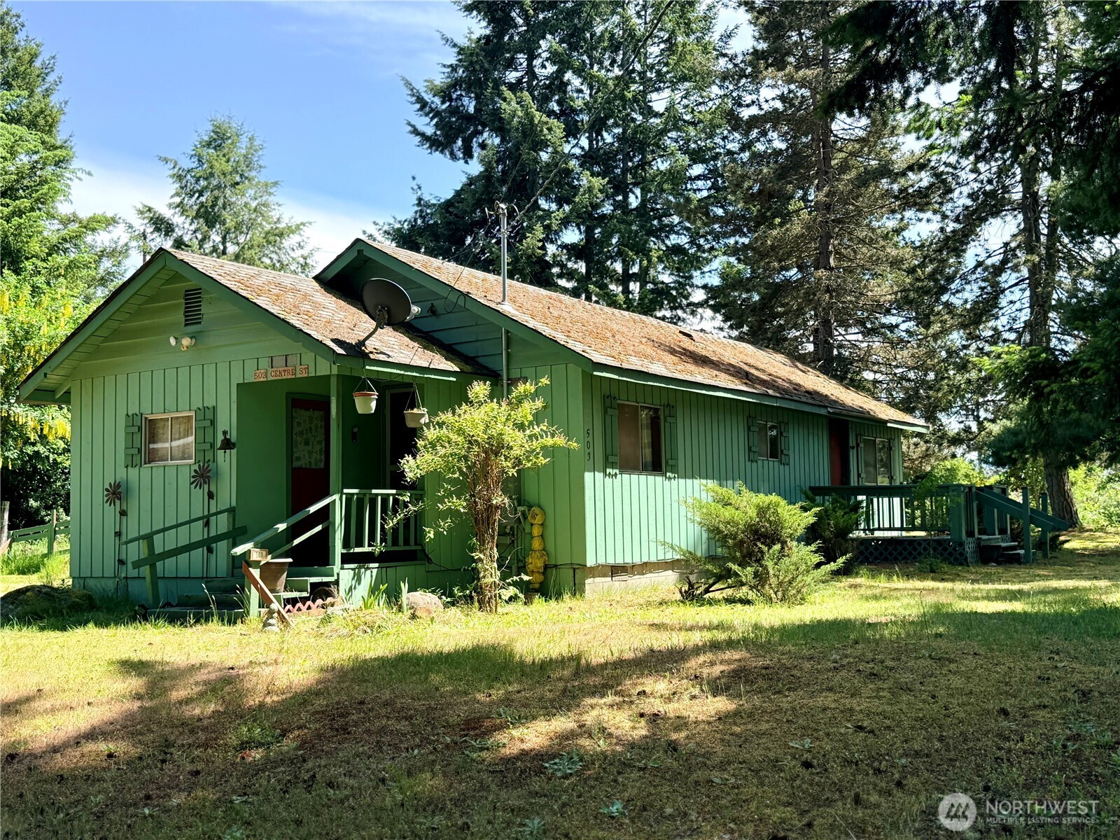 503 Centre Street Property Photo 1