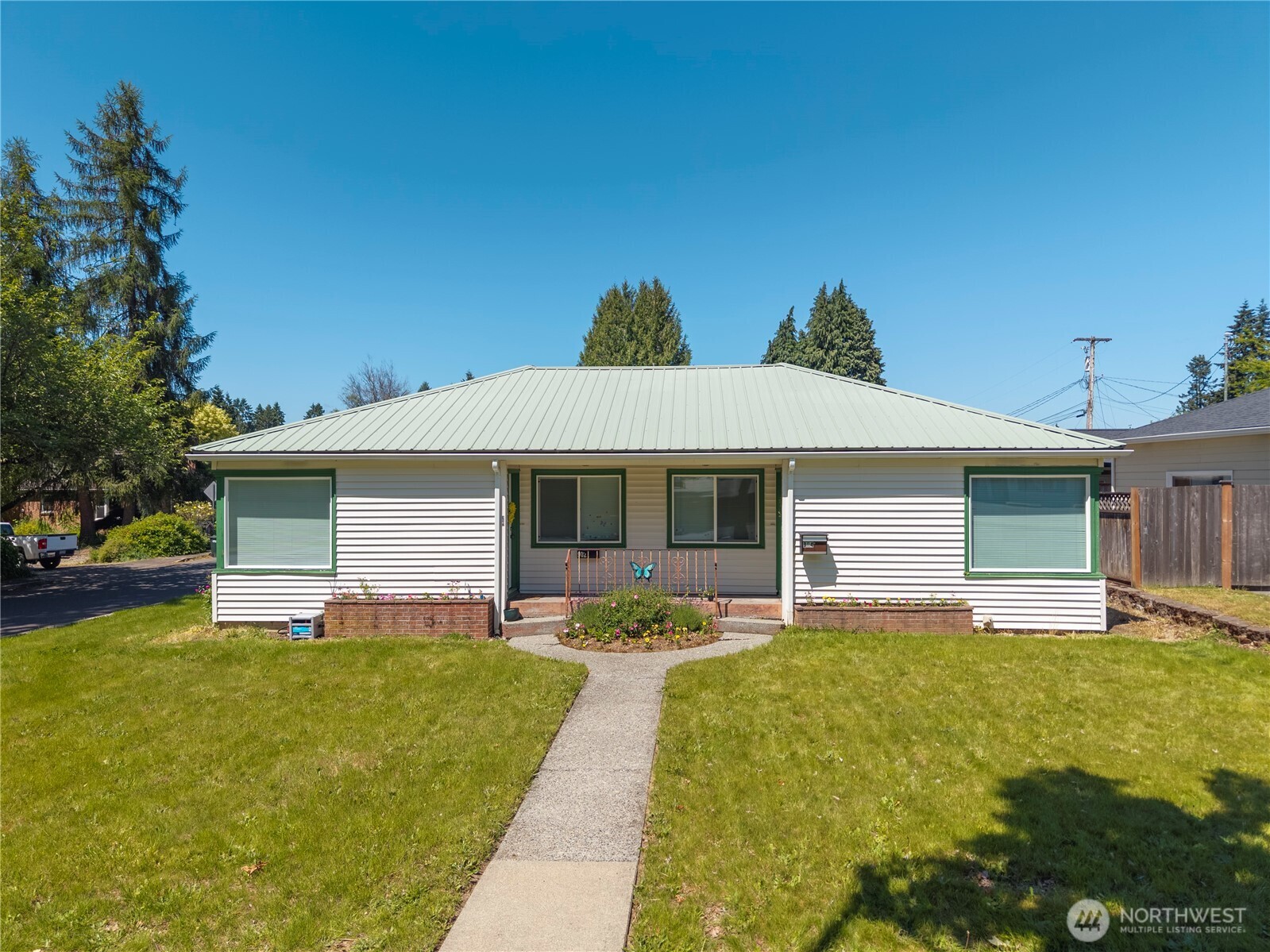 902 North Street Property Photo 1