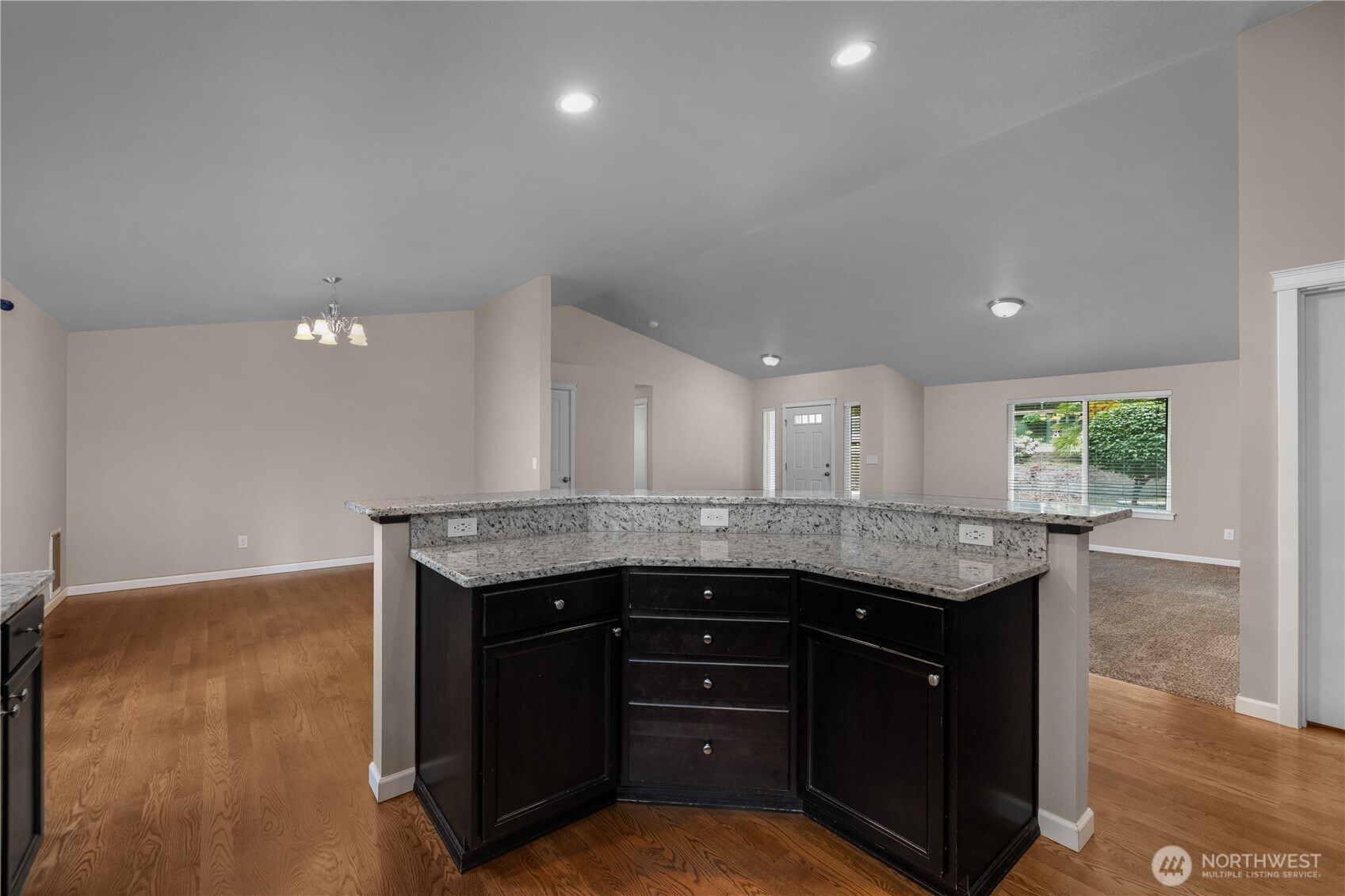 840 E Timberlake Drive Property Photo 11
