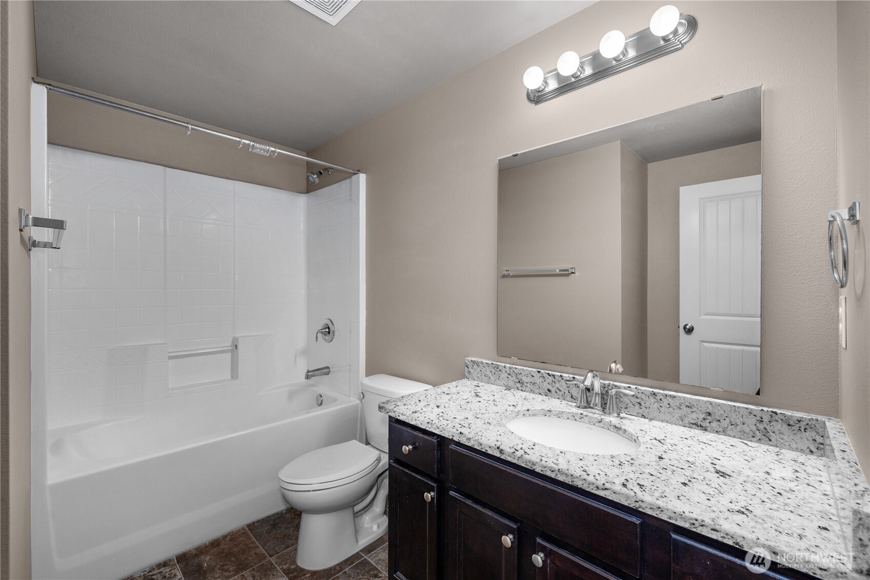 840 E Timberlake Drive Property Photo 23