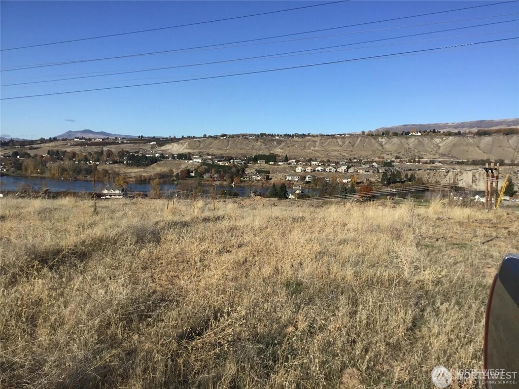 2627 Malaga Alcoa Highway Property Photo 3
