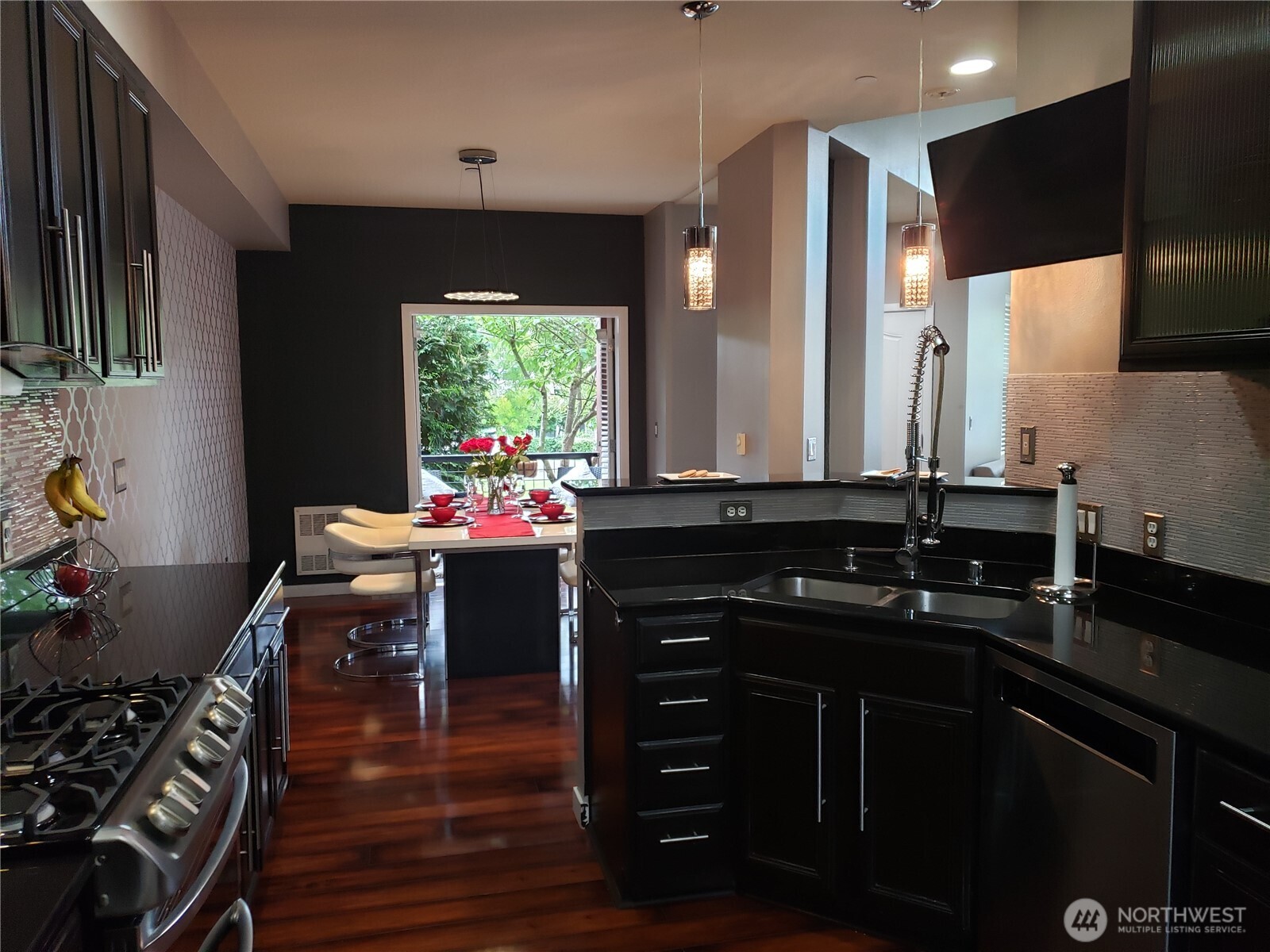 4818 Pointes Drive Property Photo 16