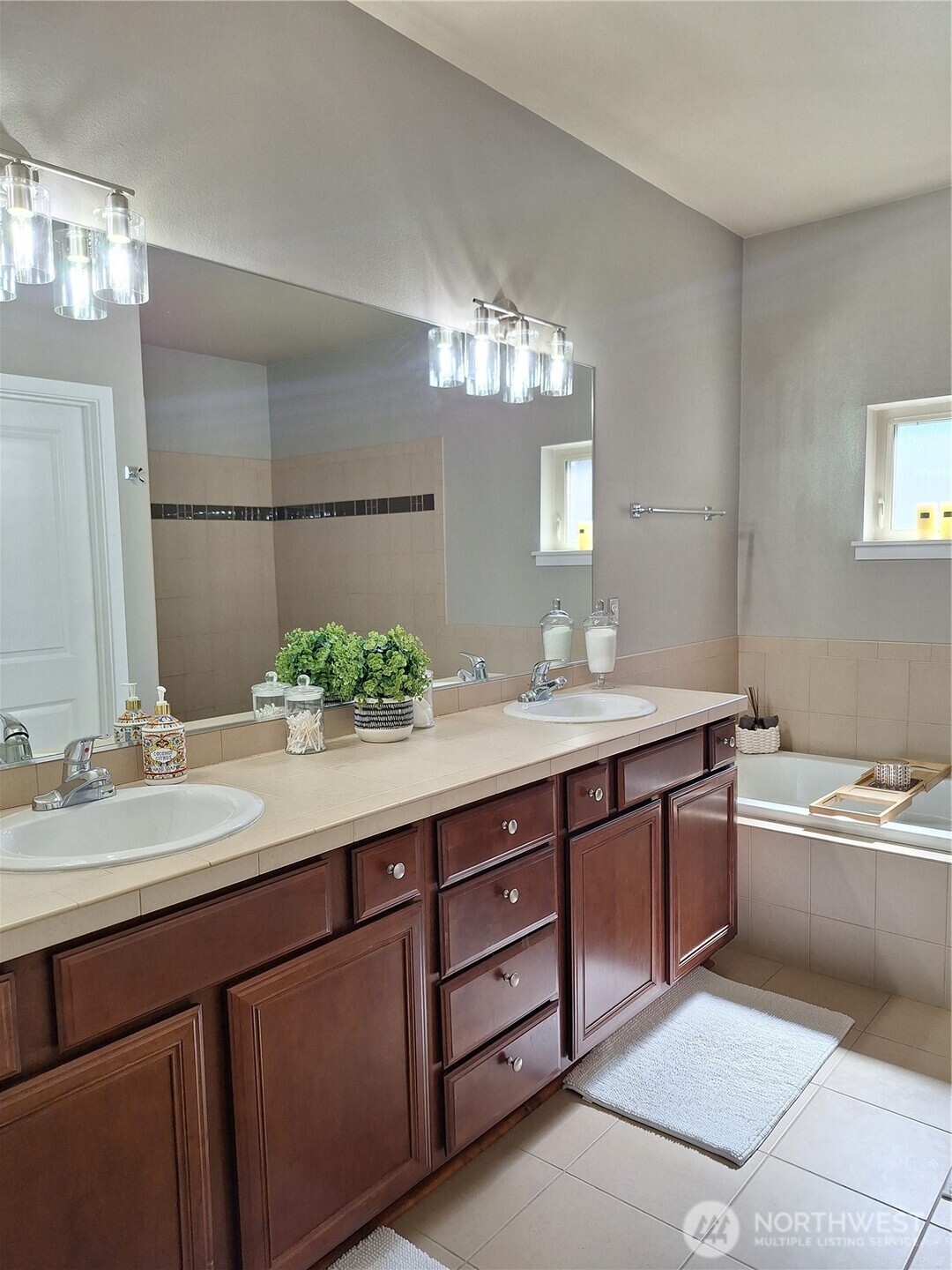 4818 Pointes Drive Property Photo 23