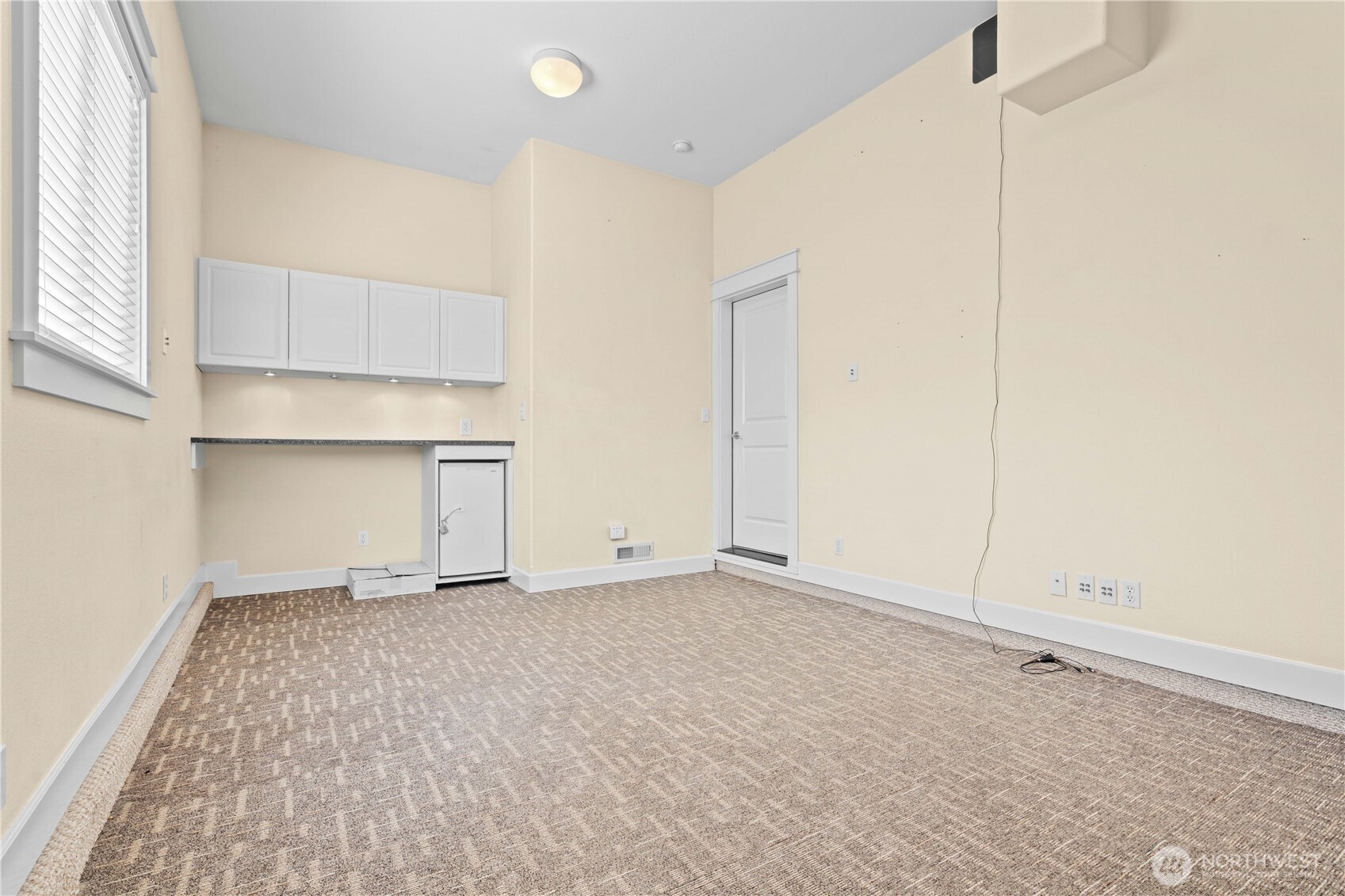 2010 26th Place Property Photo 19