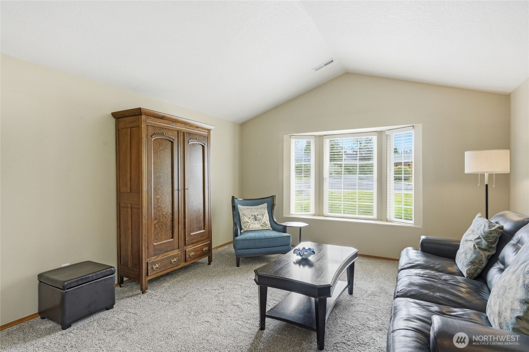 4645 L Street Property Photo 7