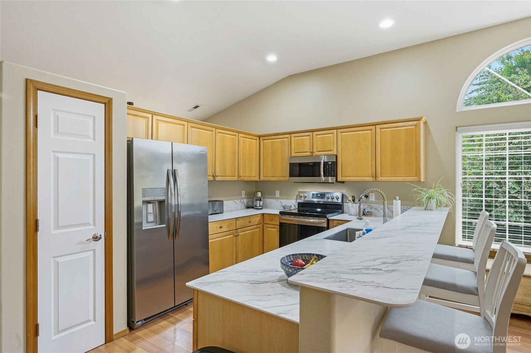 4645 L Street Property Photo 12