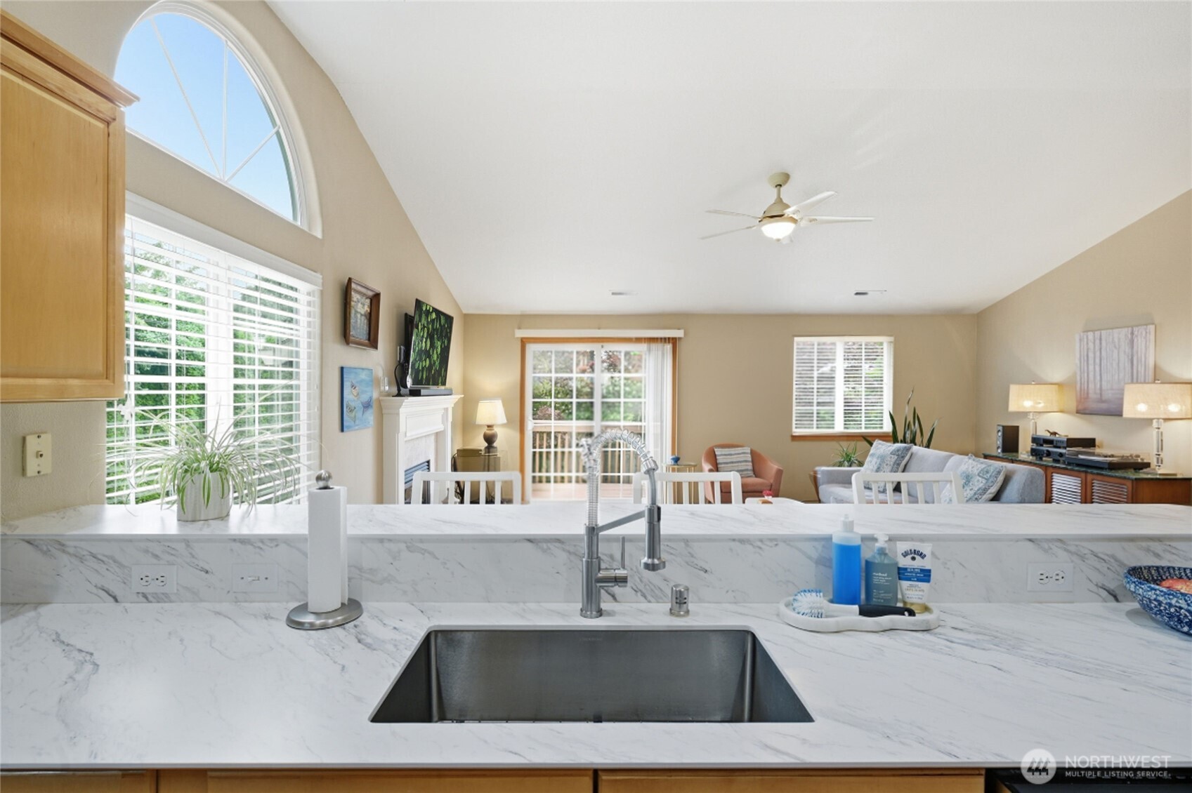 4645 L Street Property Photo 14