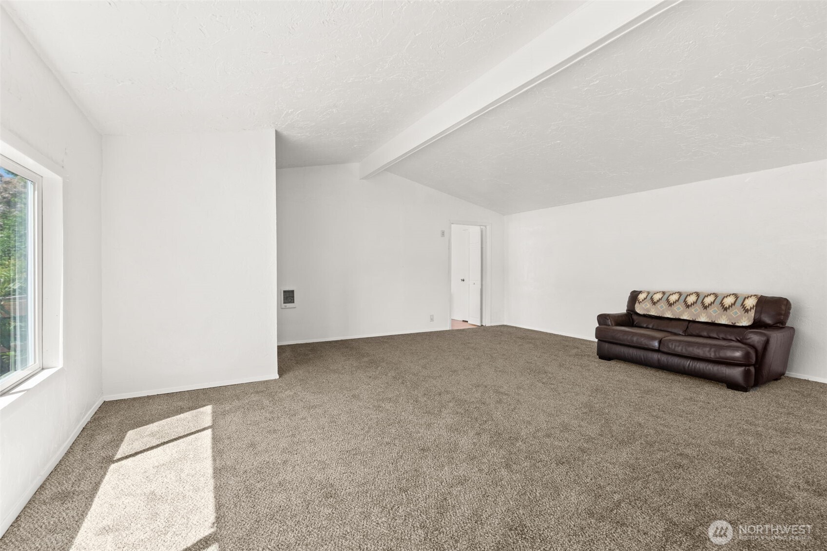 466 Garfield Avenue Property Photo 17