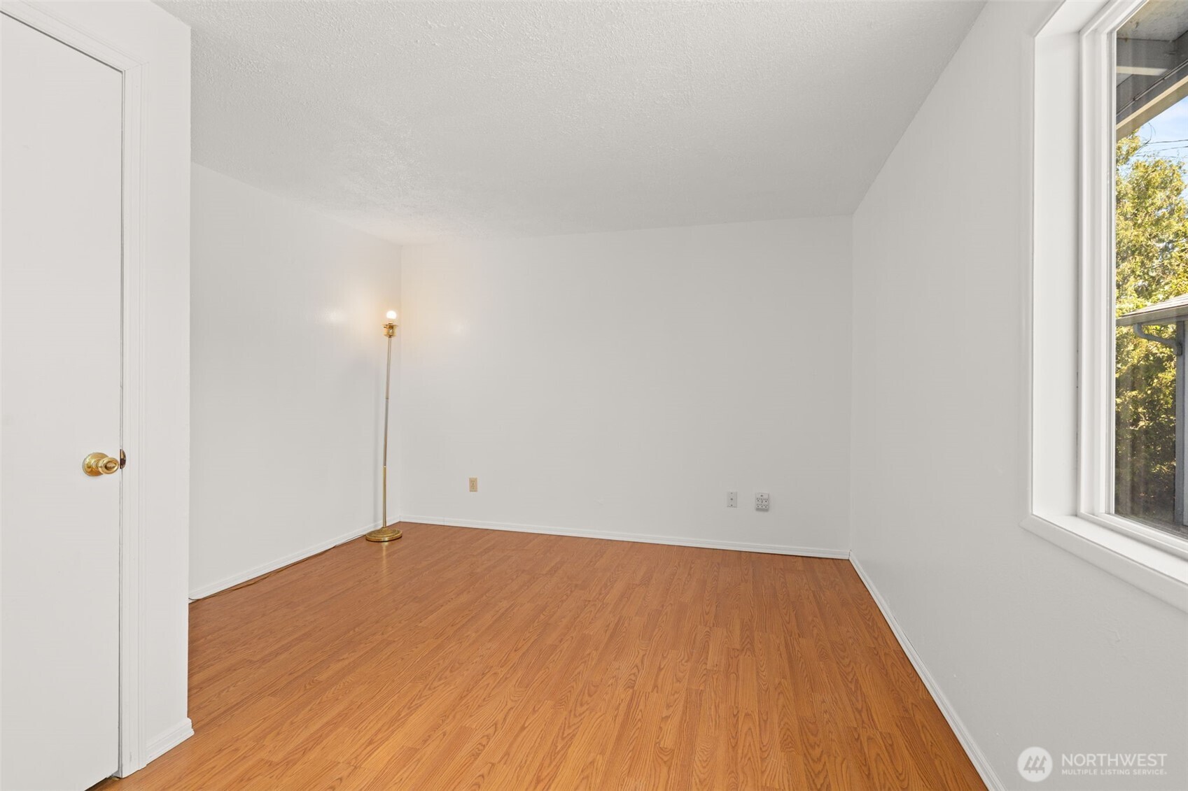 466 Garfield Avenue Property Photo 23