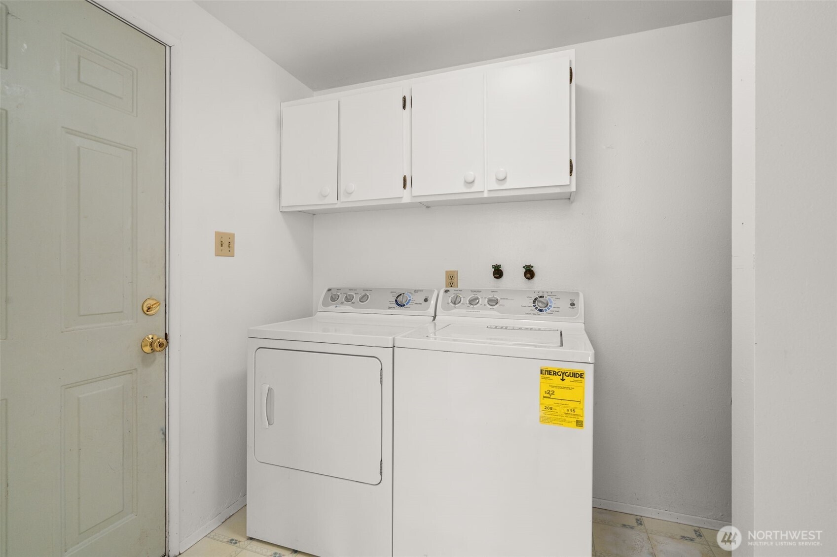466 Garfield Avenue Property Photo 26