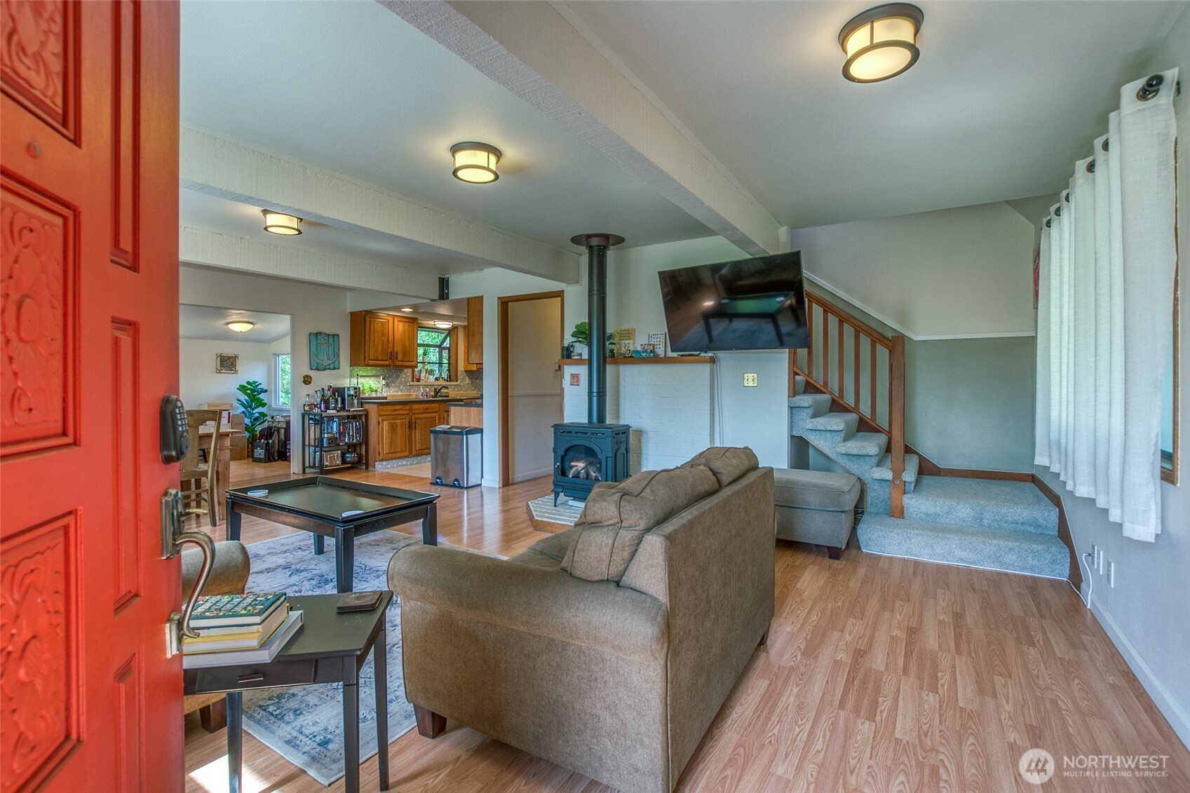 127 Montgomery Lane Property Photo 8