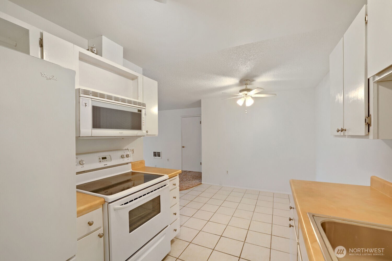 6110 24th Avenue 203 Property Photo 7