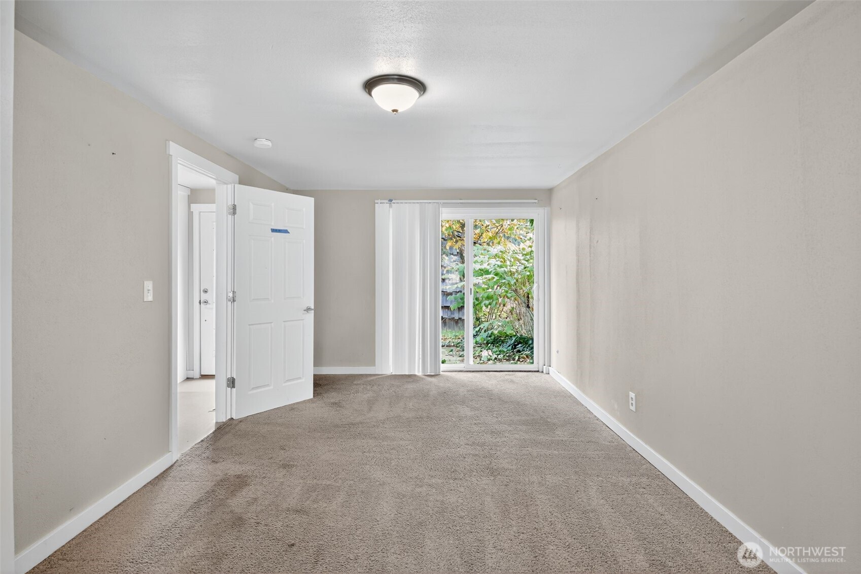 30548 5th Avenue Property Photo 14