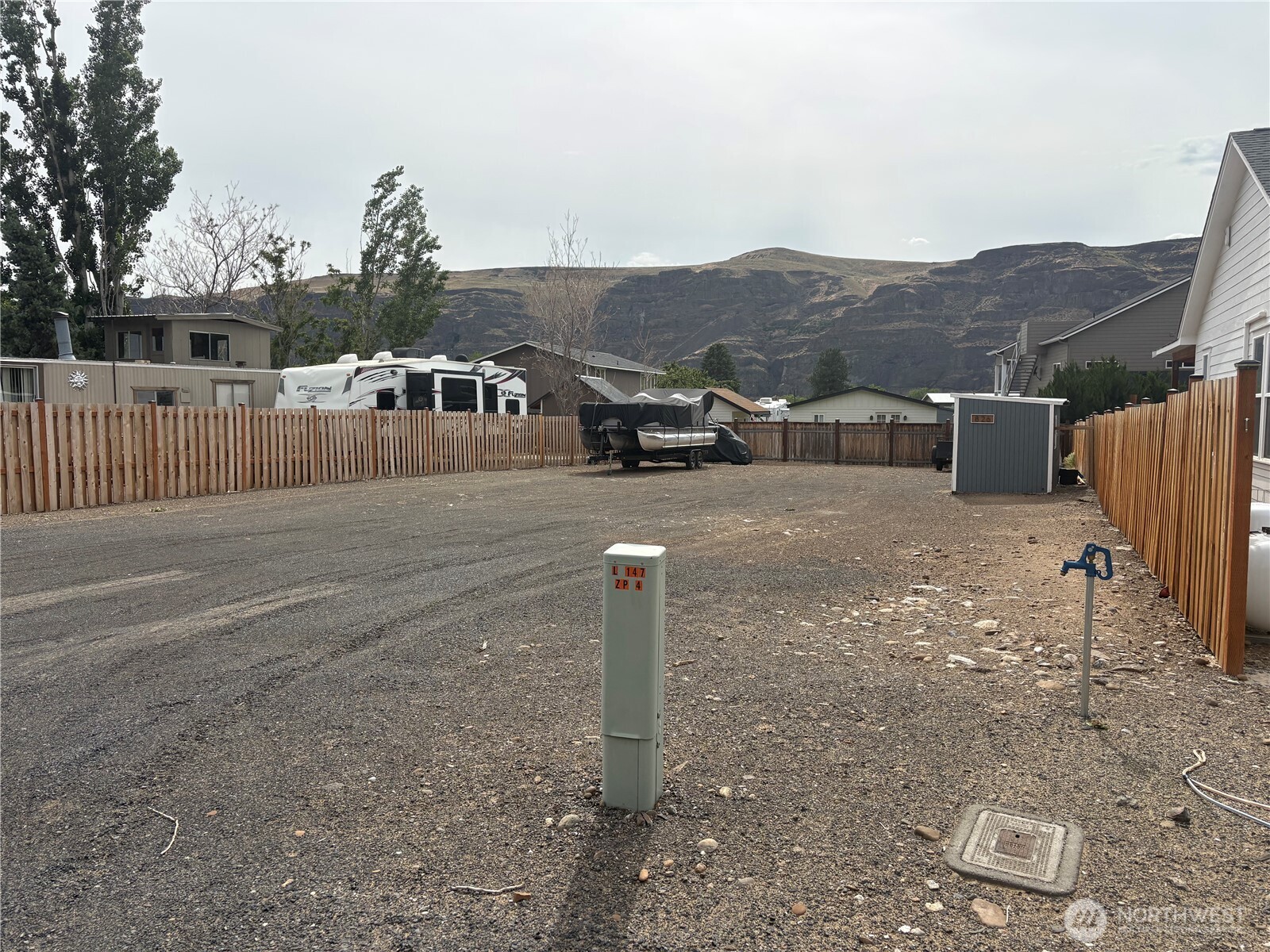 826 Sw Chukar Place Property Photo 5