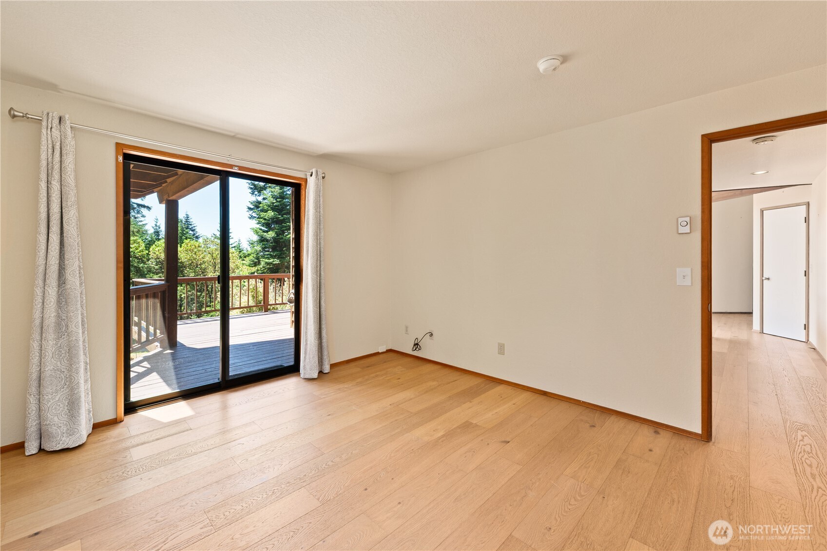 100 Quail Crossing Road Property Photo 3