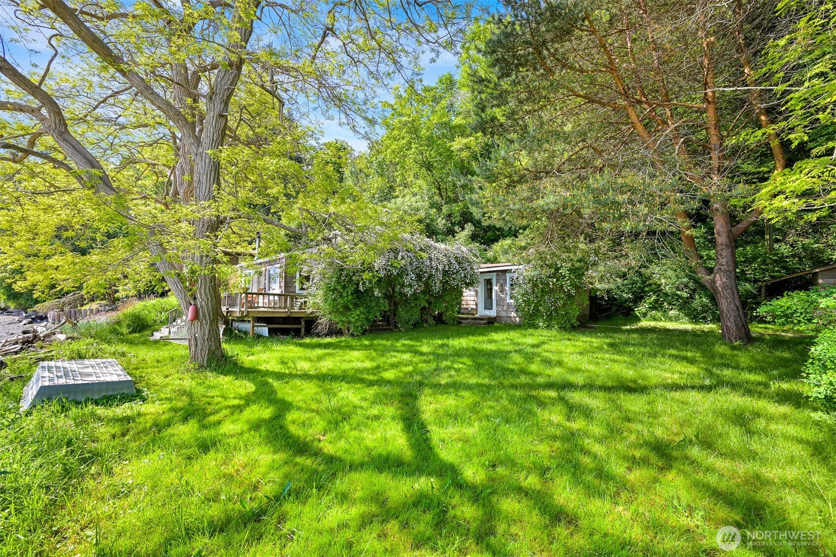 1865 Seacrest Drive Property Photo 8