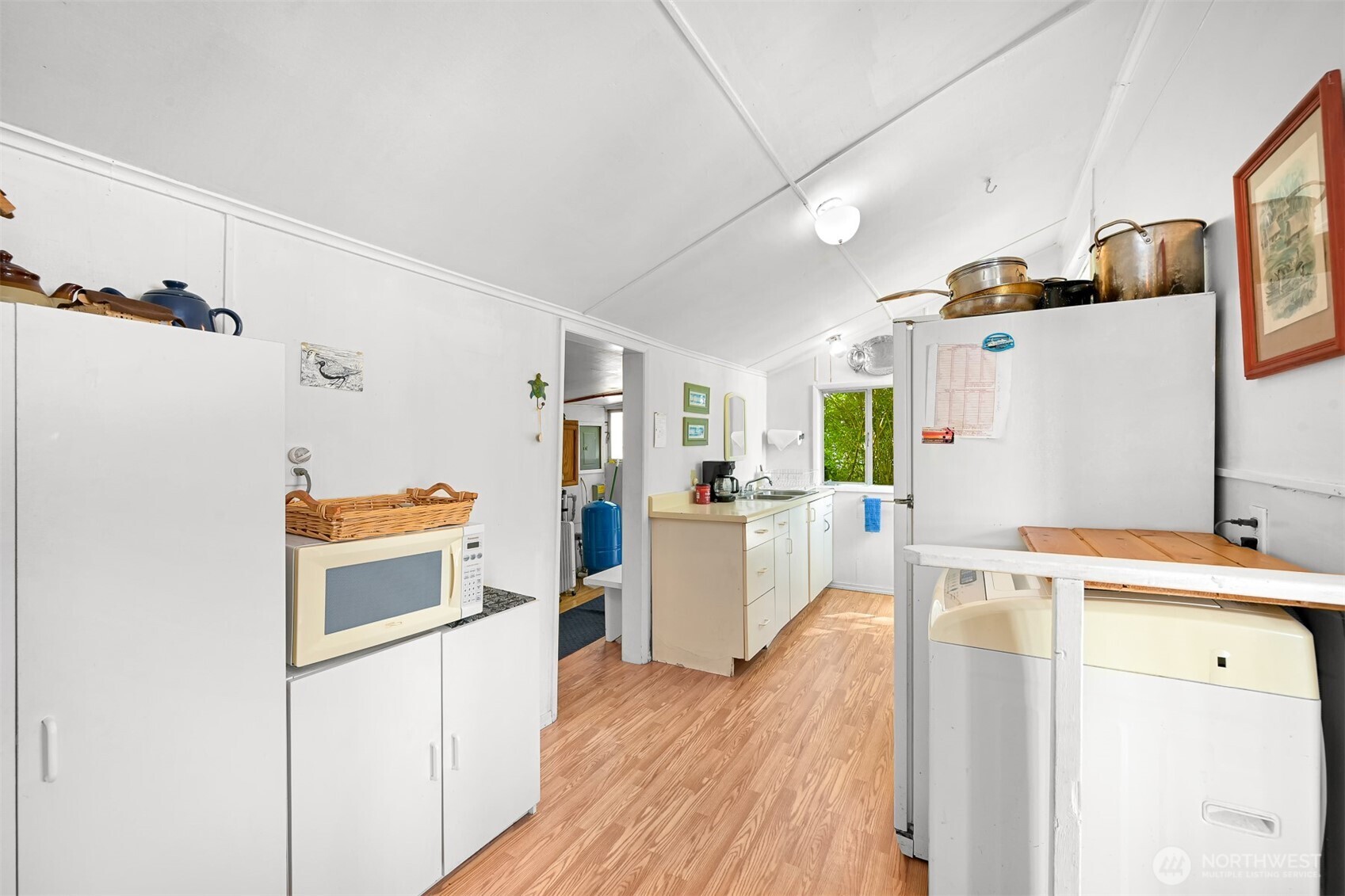 1865 Seacrest Drive Property Photo 15