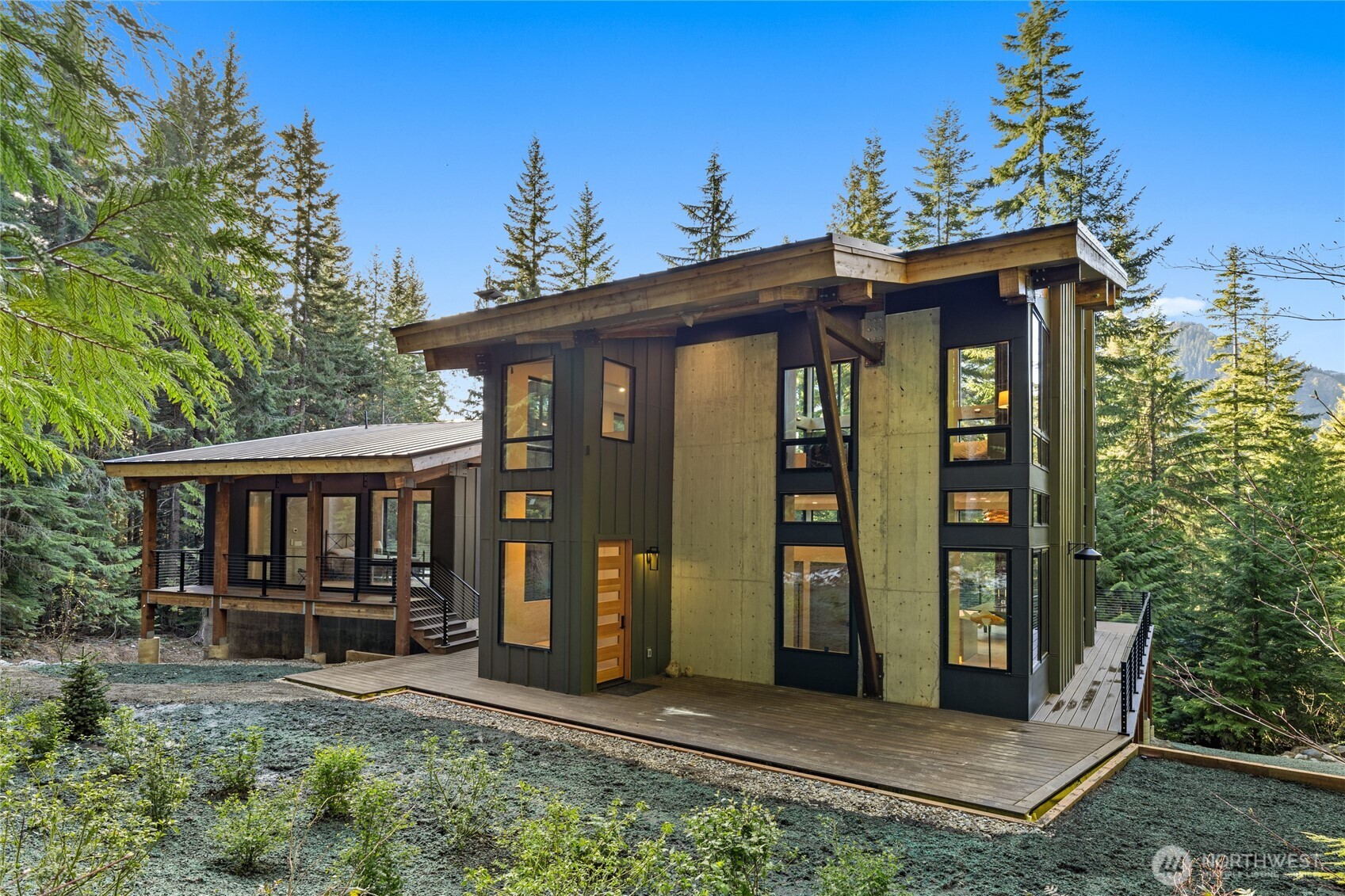 2982 Kachess Lake Road Property Photo 3